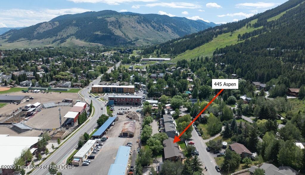 445 ASPEN Drive