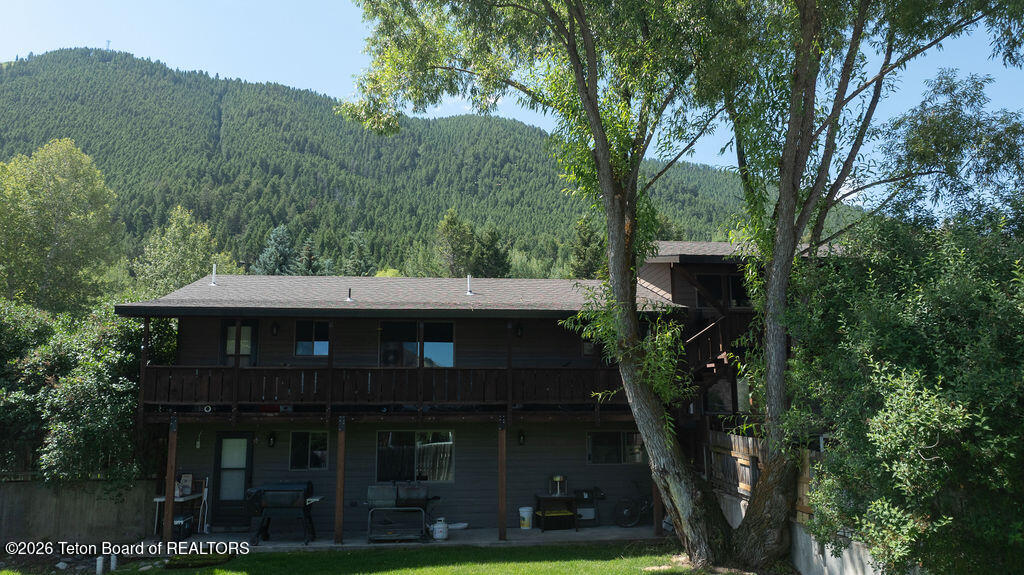 445 ASPEN Drive
