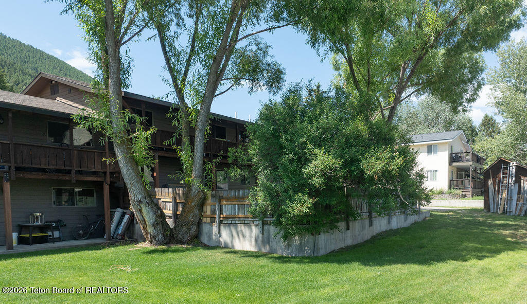 445 ASPEN Drive