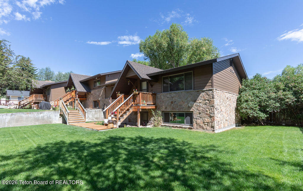 445 ASPEN Drive