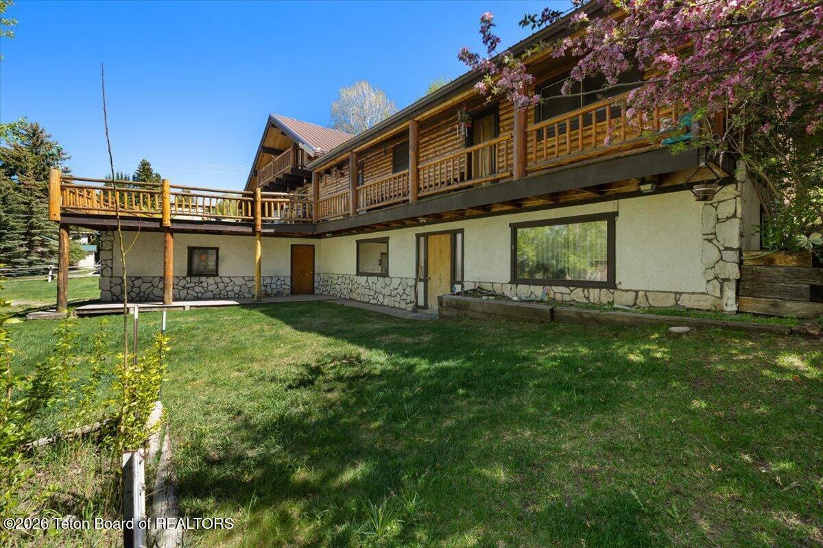 225 PINE Drive