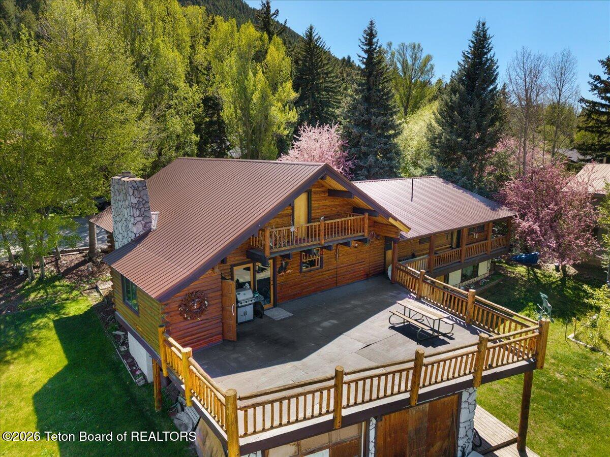 225 PINE Drive