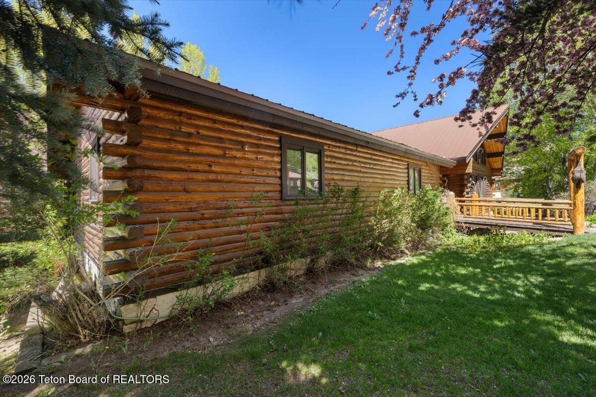 225 PINE Drive