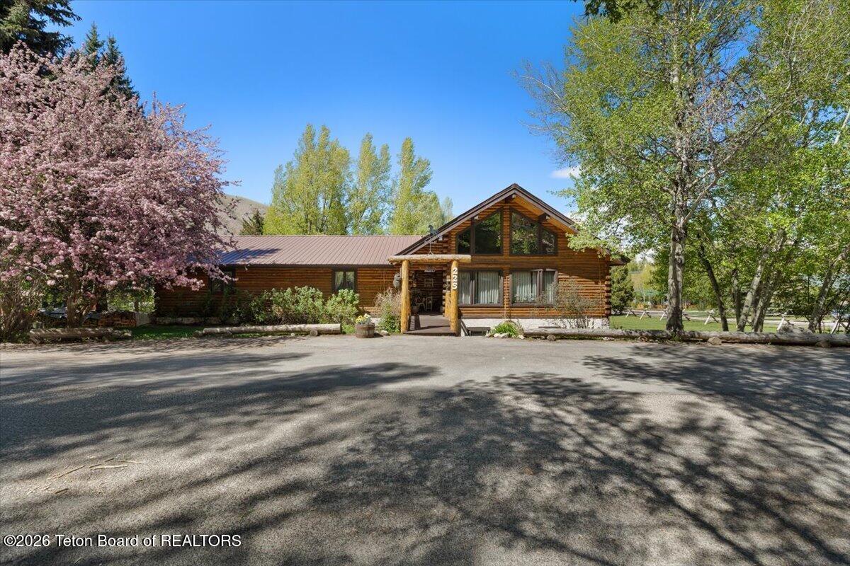 225 PINE Drive
