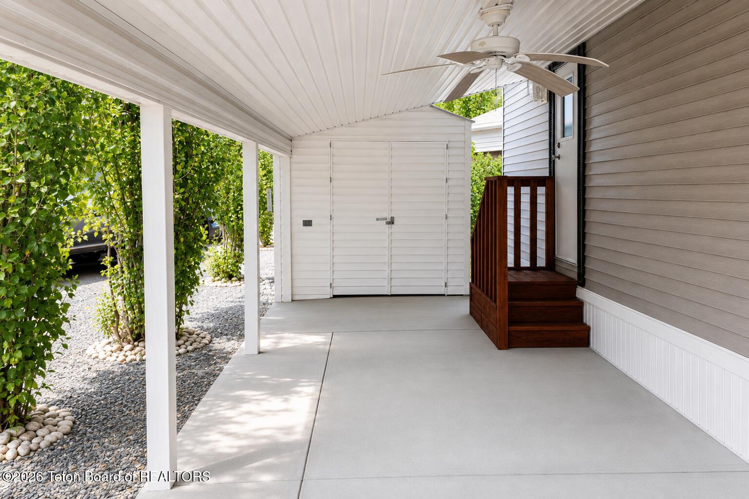 122 BUCKBOARD Drive