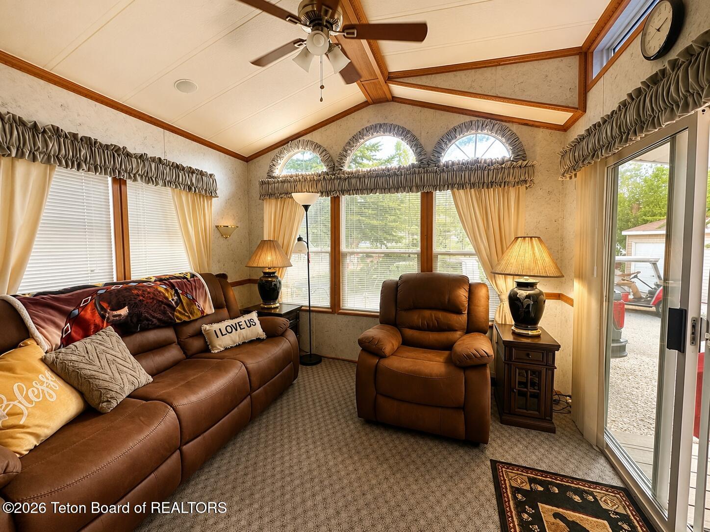 122 BUCKBOARD Drive
