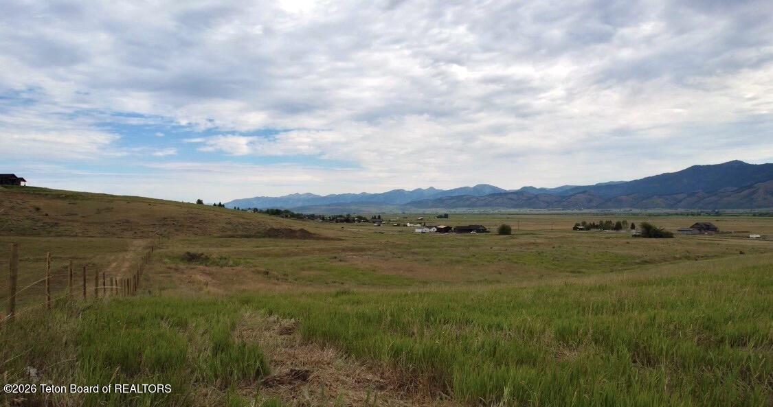LOT 3 PAINTED HILLS