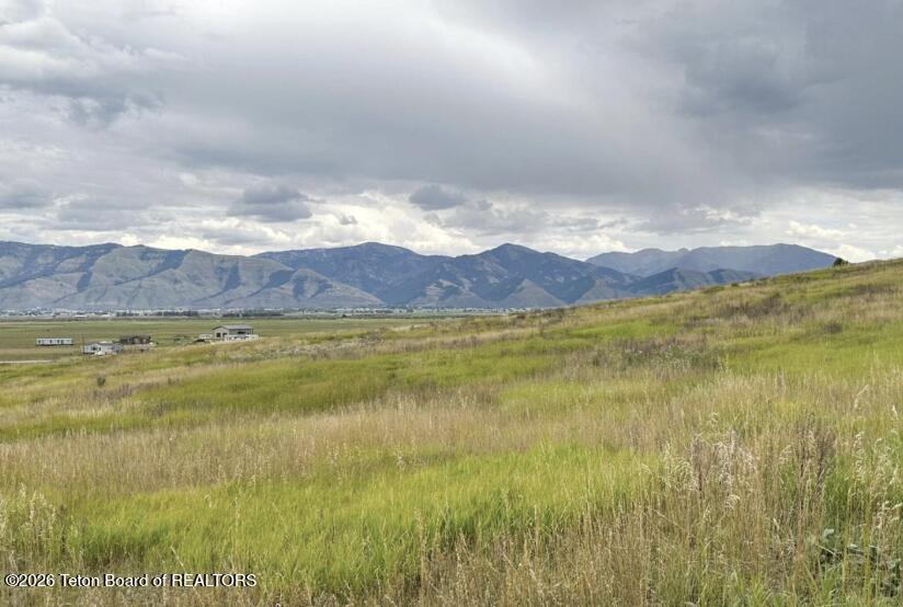 LOT 3 PAINTED HILLS