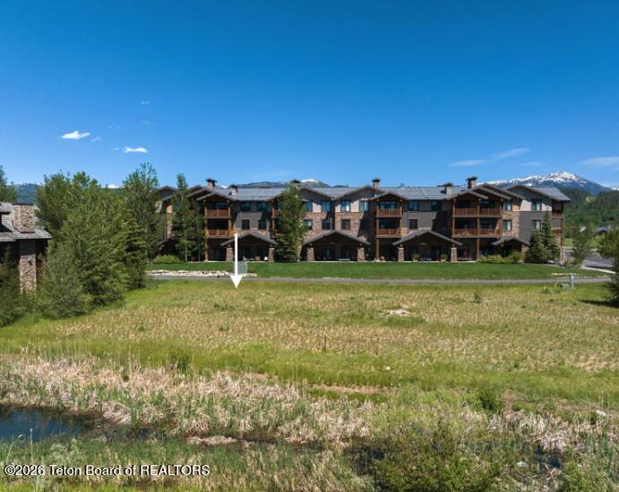 6 RIPARIAN Drive