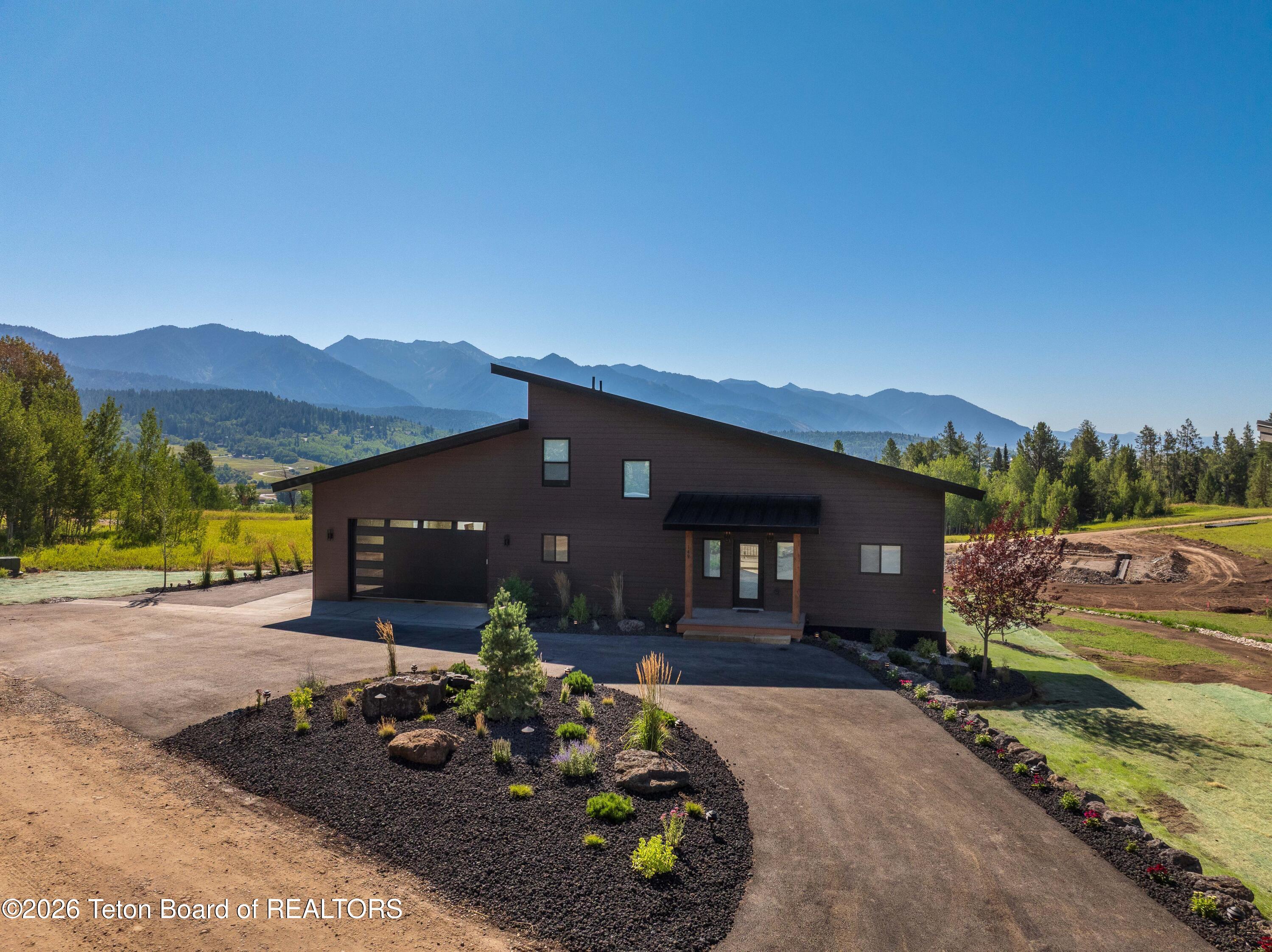 149 ALPINE MEADOW Loop