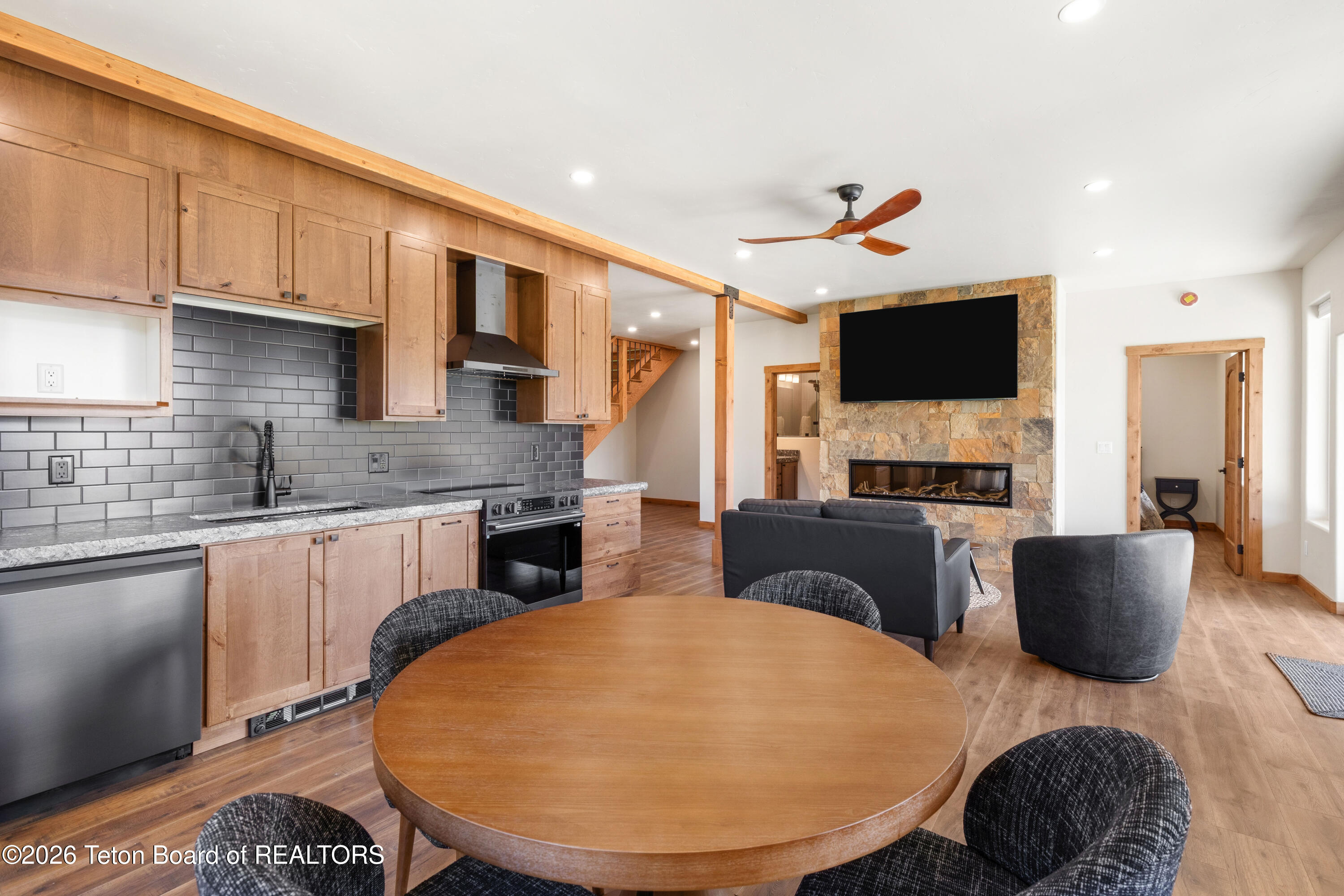 149 ALPINE MEADOW Loop