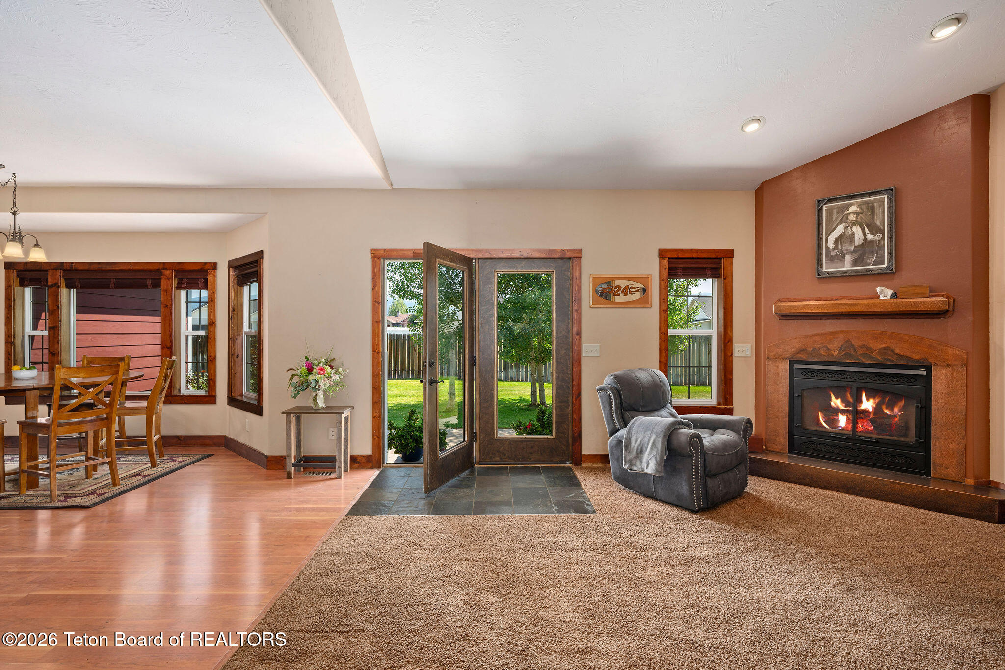 8841 AURORA Drive