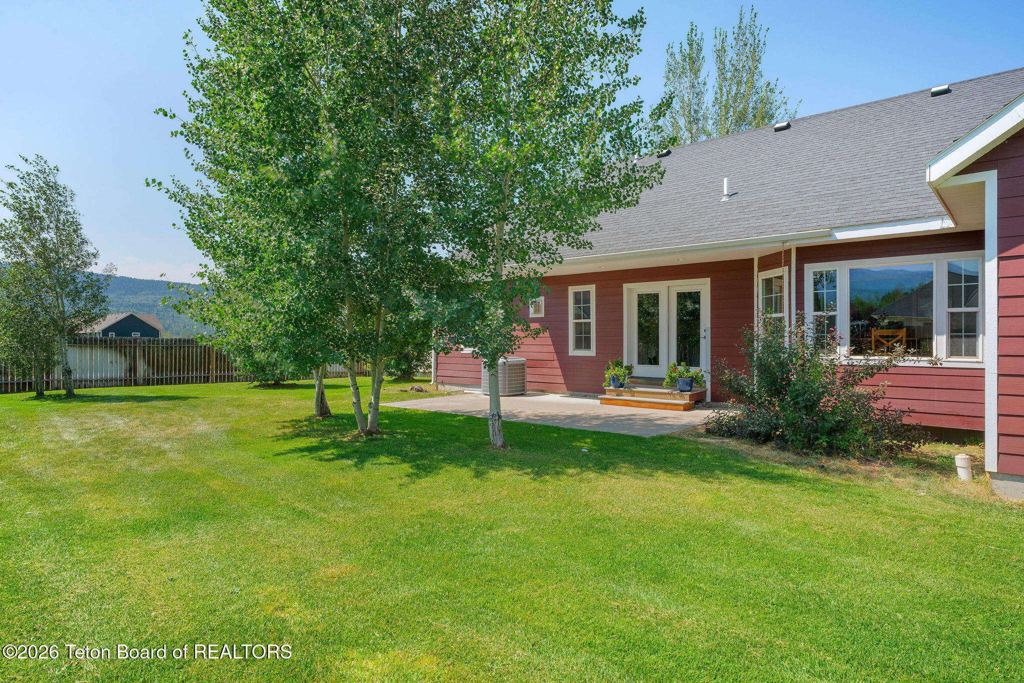 8841 AURORA Drive