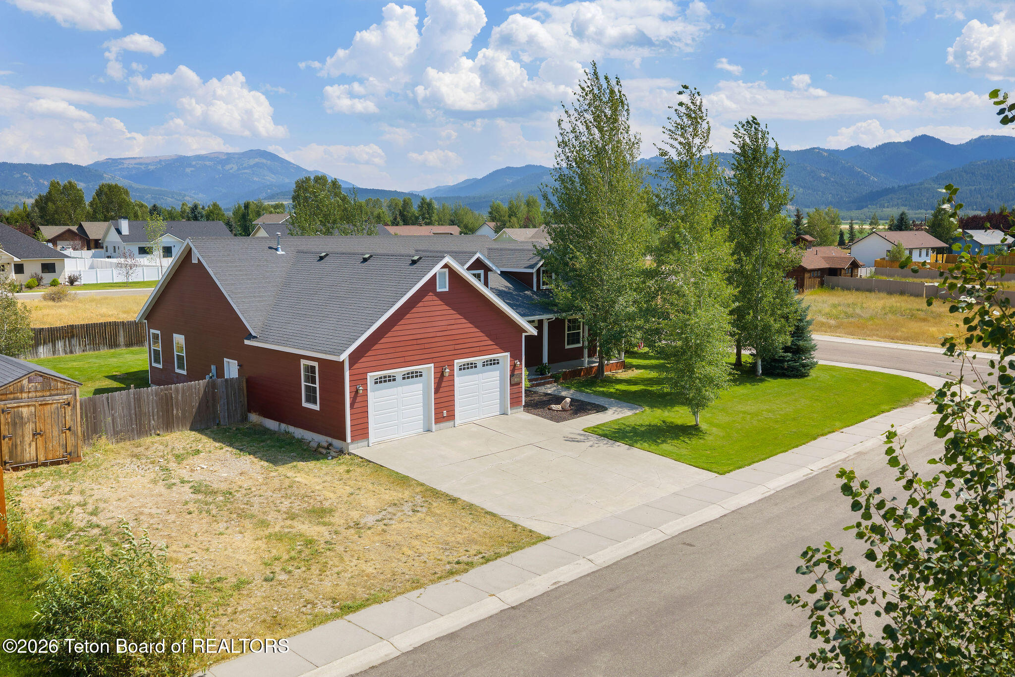 8841 AURORA Drive