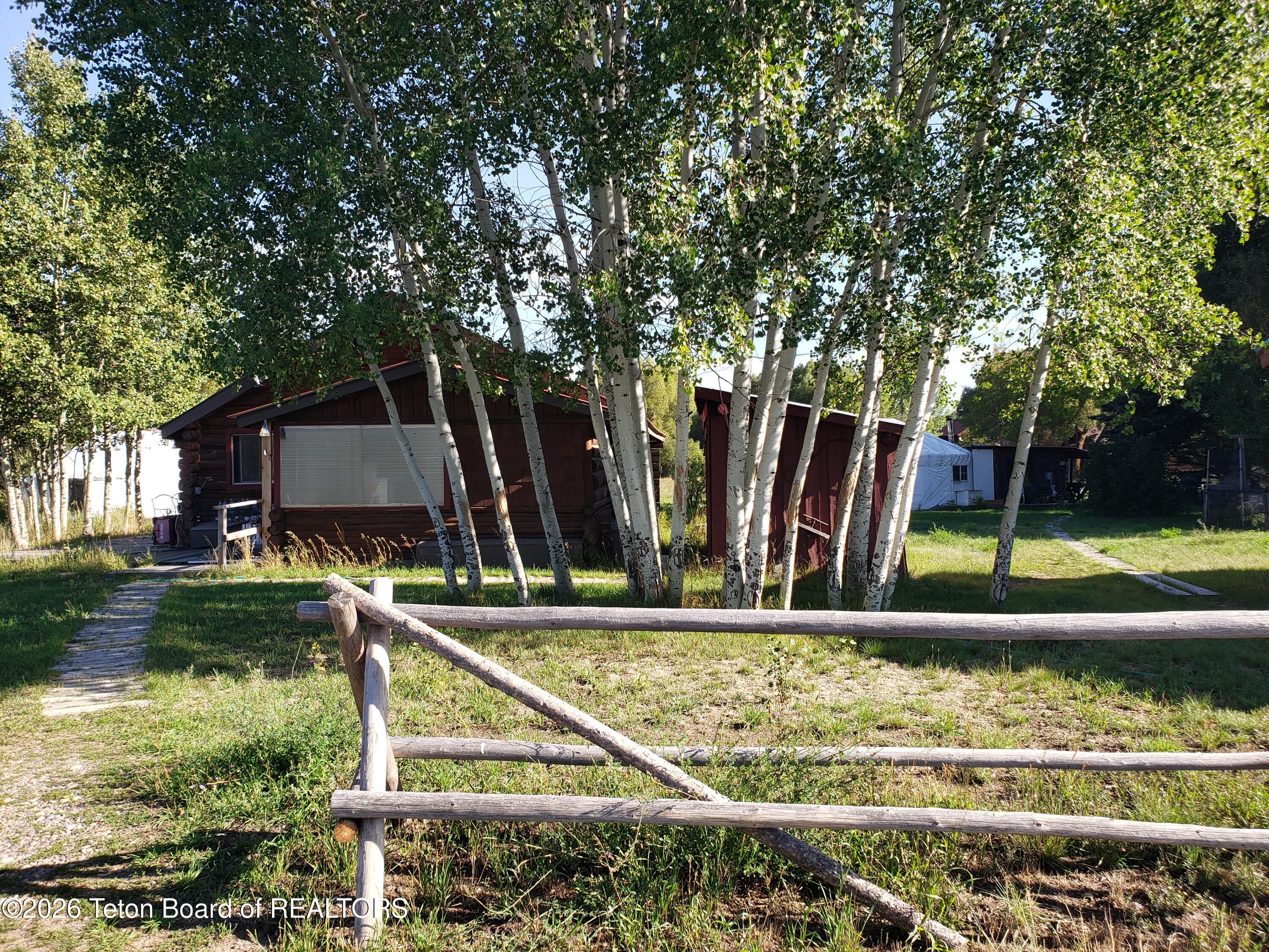 4355 W GOODRICK Lane