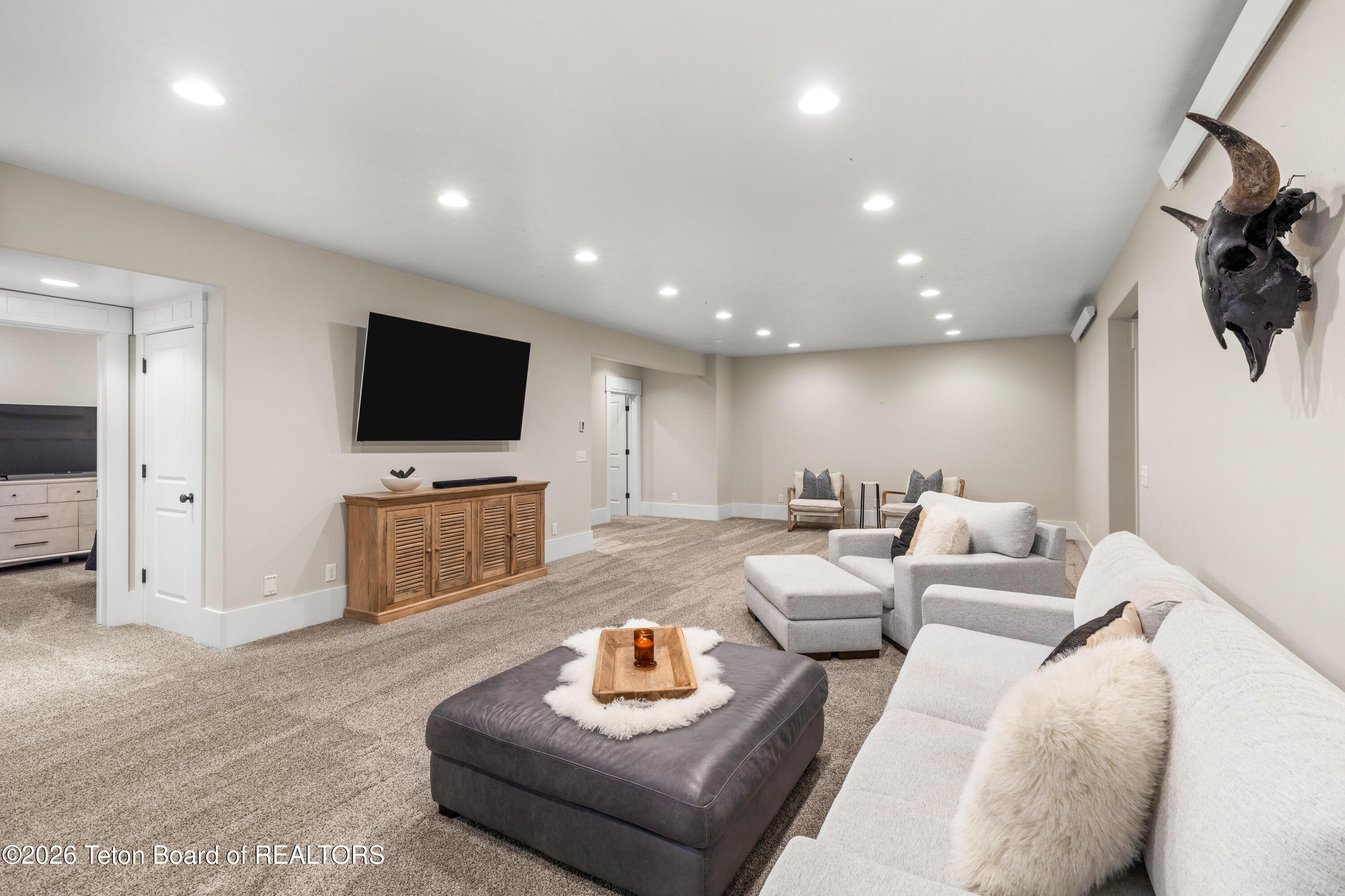 1290 SMOKY CANYON Road