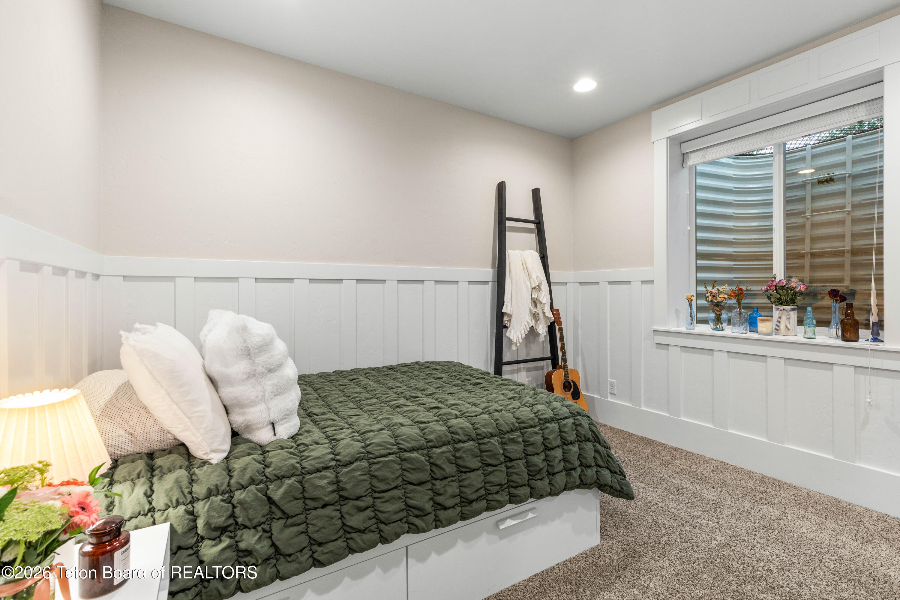 1290 SMOKY CANYON Road