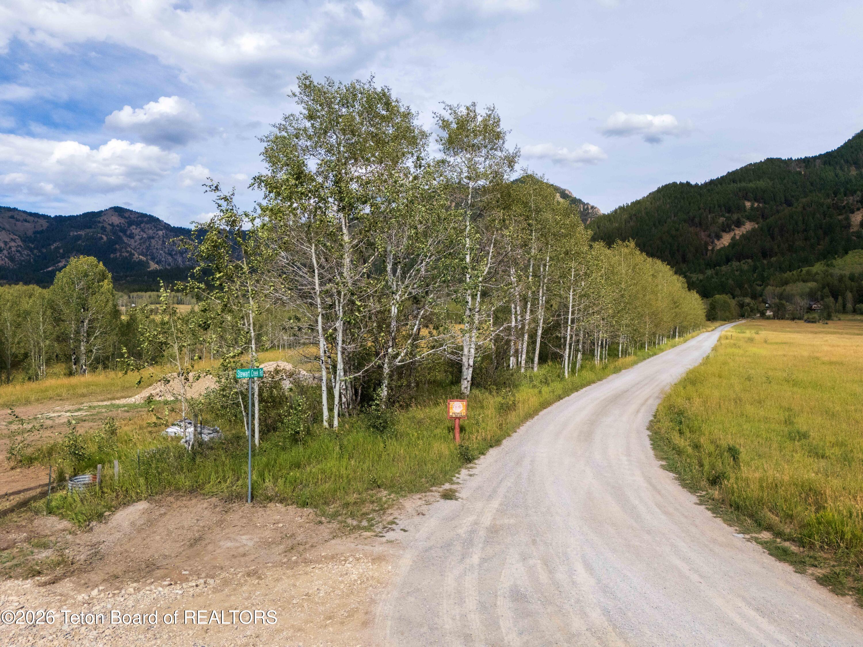 NYA STEWART CREEK Road