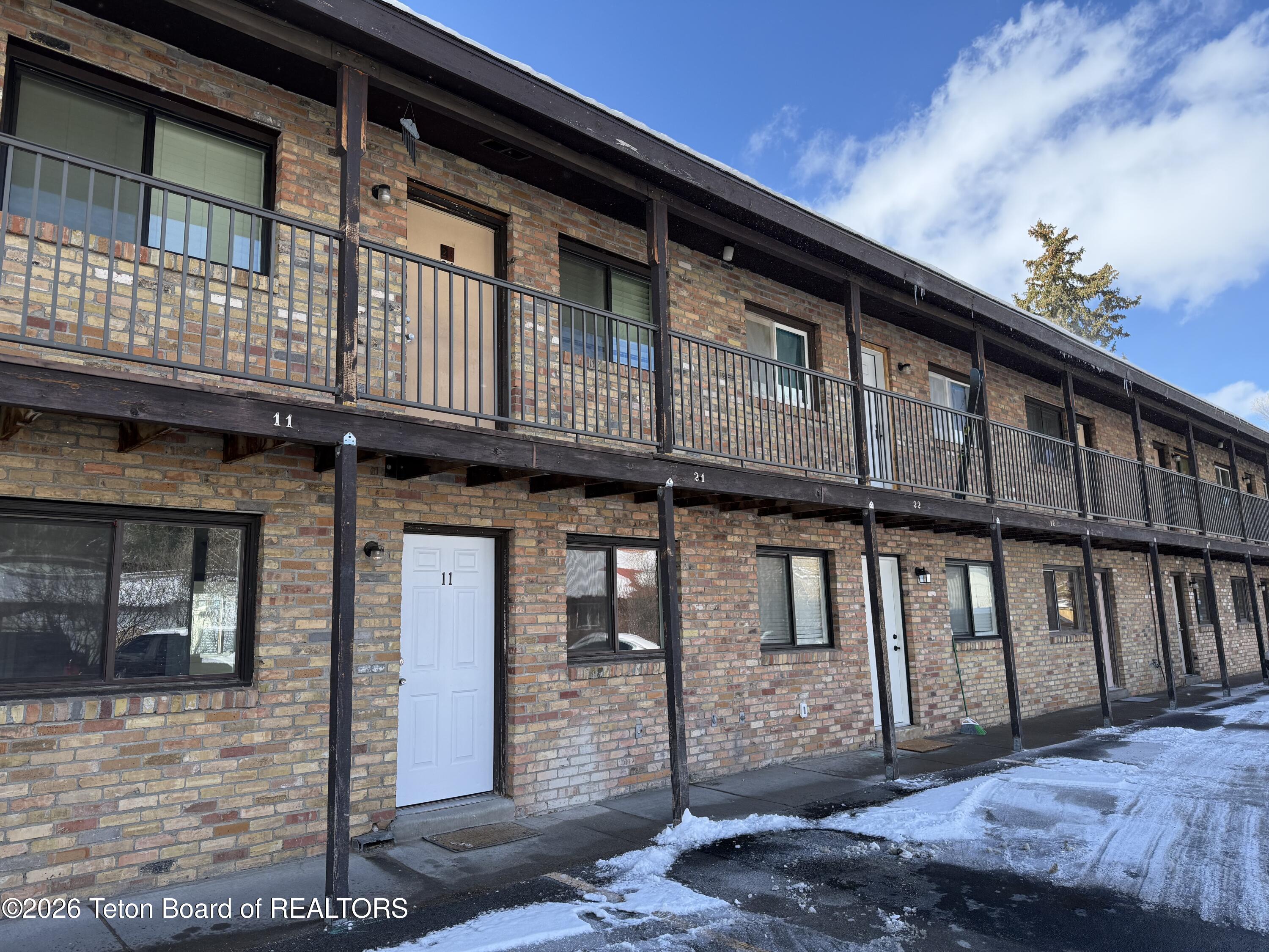 130 E KELLY Avenue 11