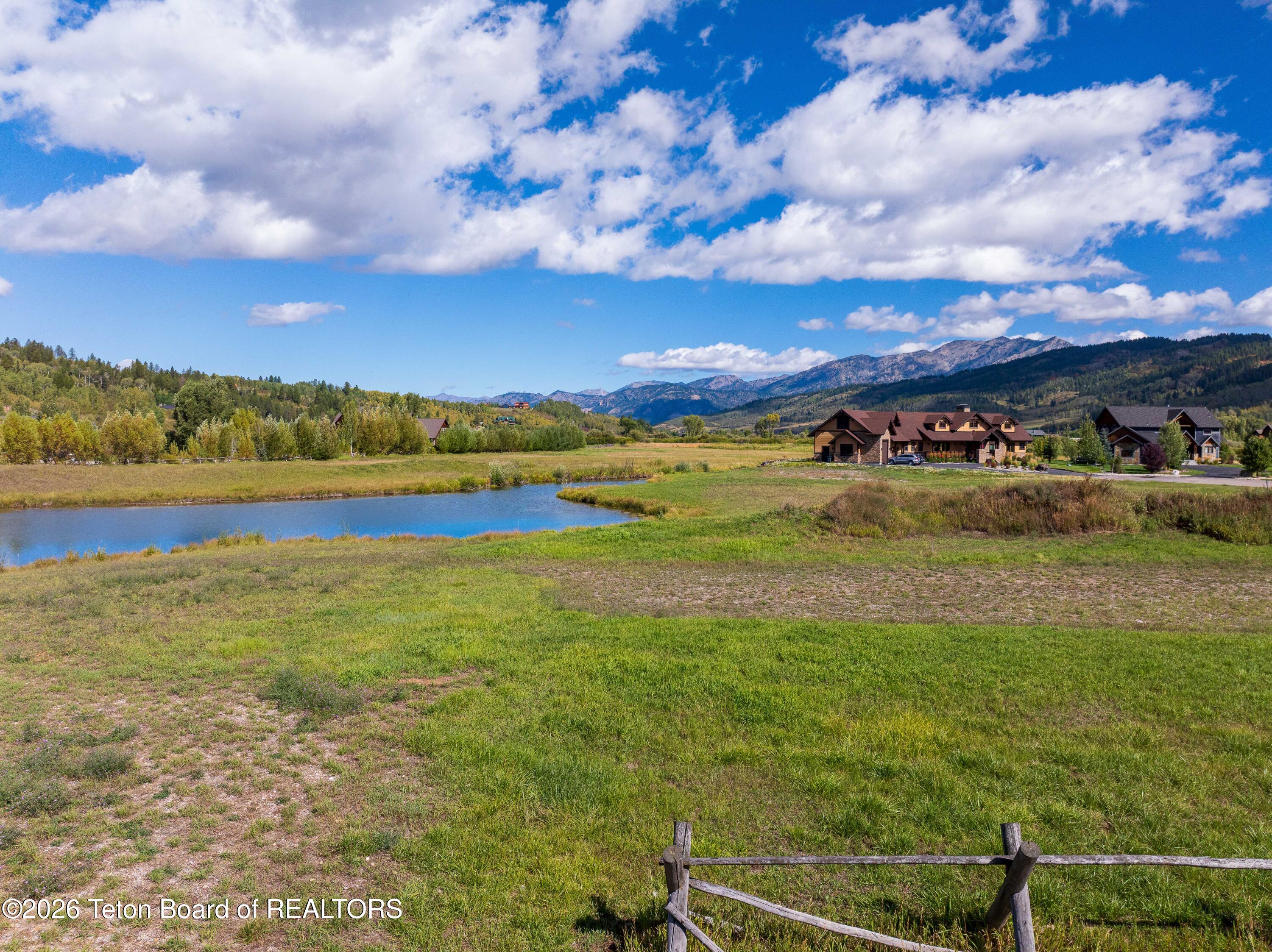43 RIVER TRAIL Circle