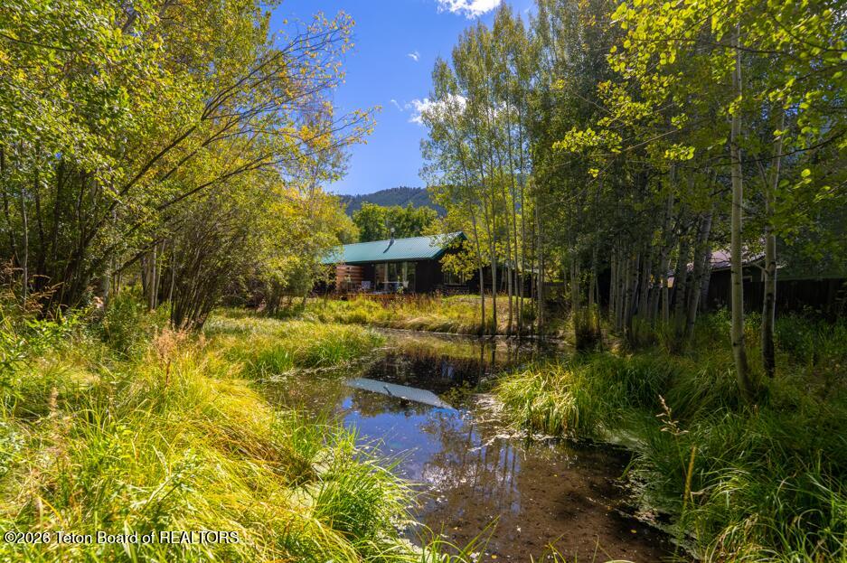 845 CACHE CREEK Drive