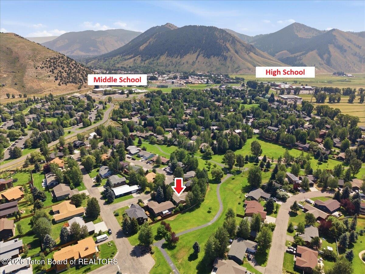 3052 MOUNTAIN VIEW Lane