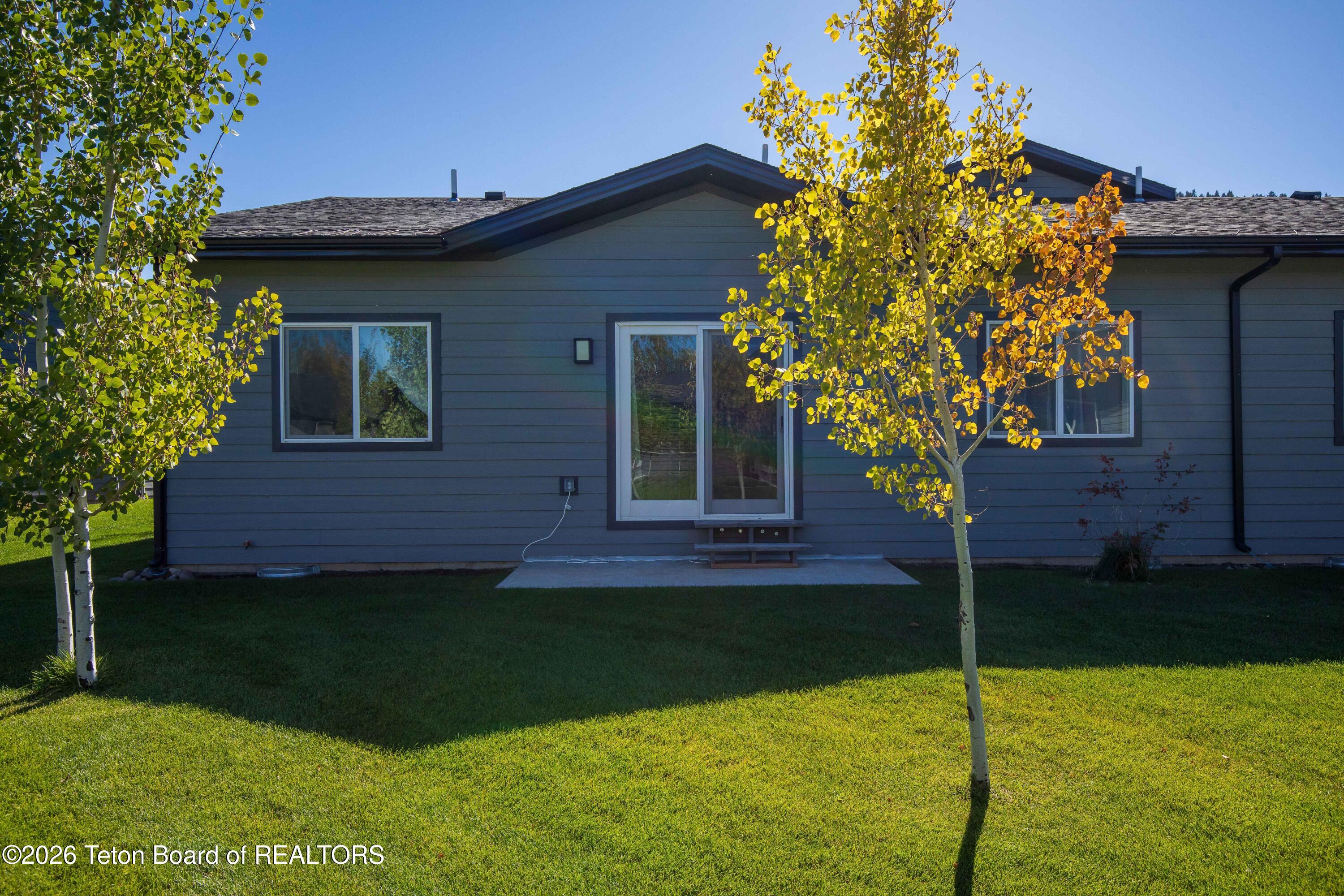 275 RIVER RIVER VIEW CIRCLE 2