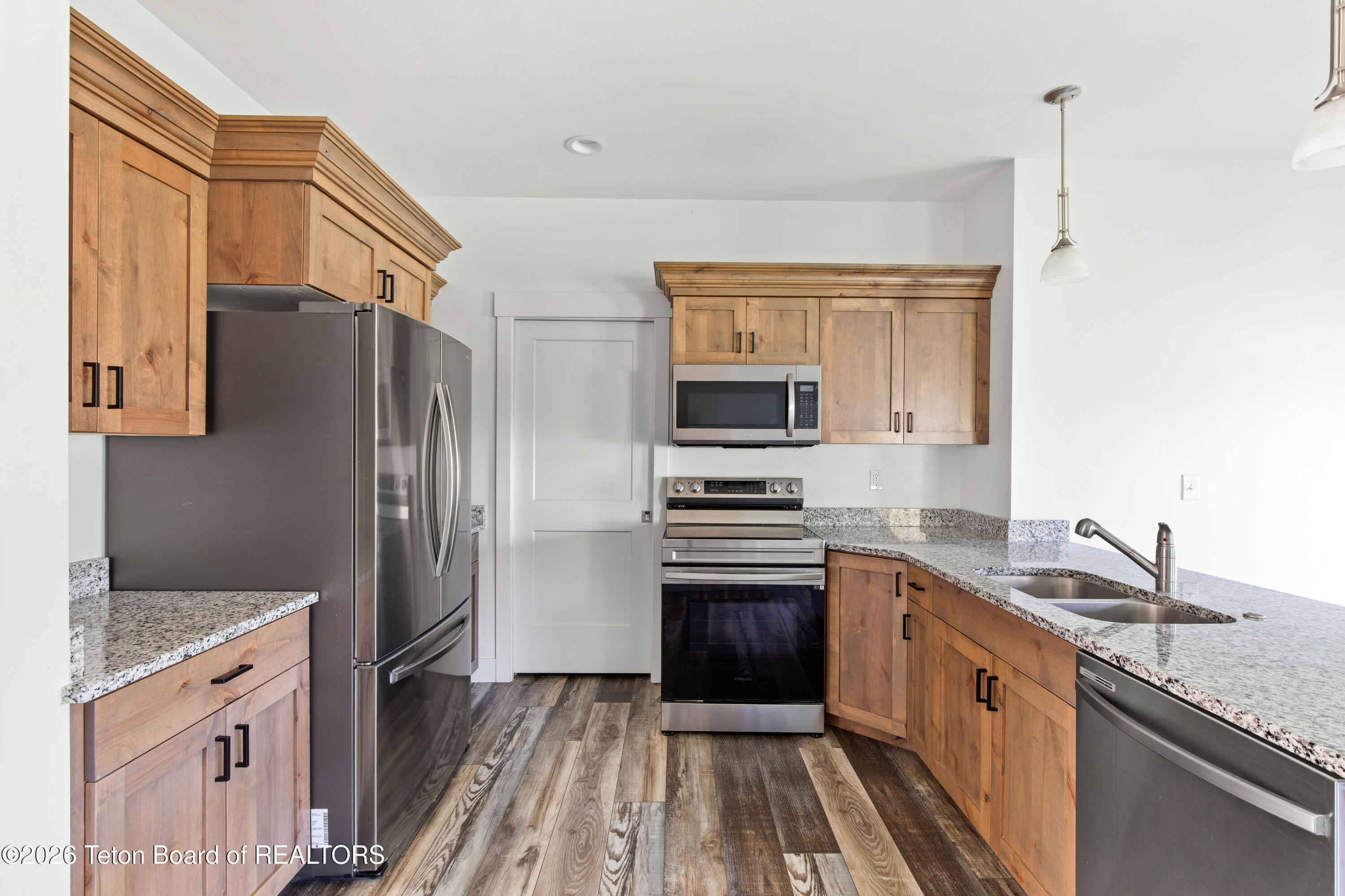 275 RIVER RIVER VIEW CIRCLE 2