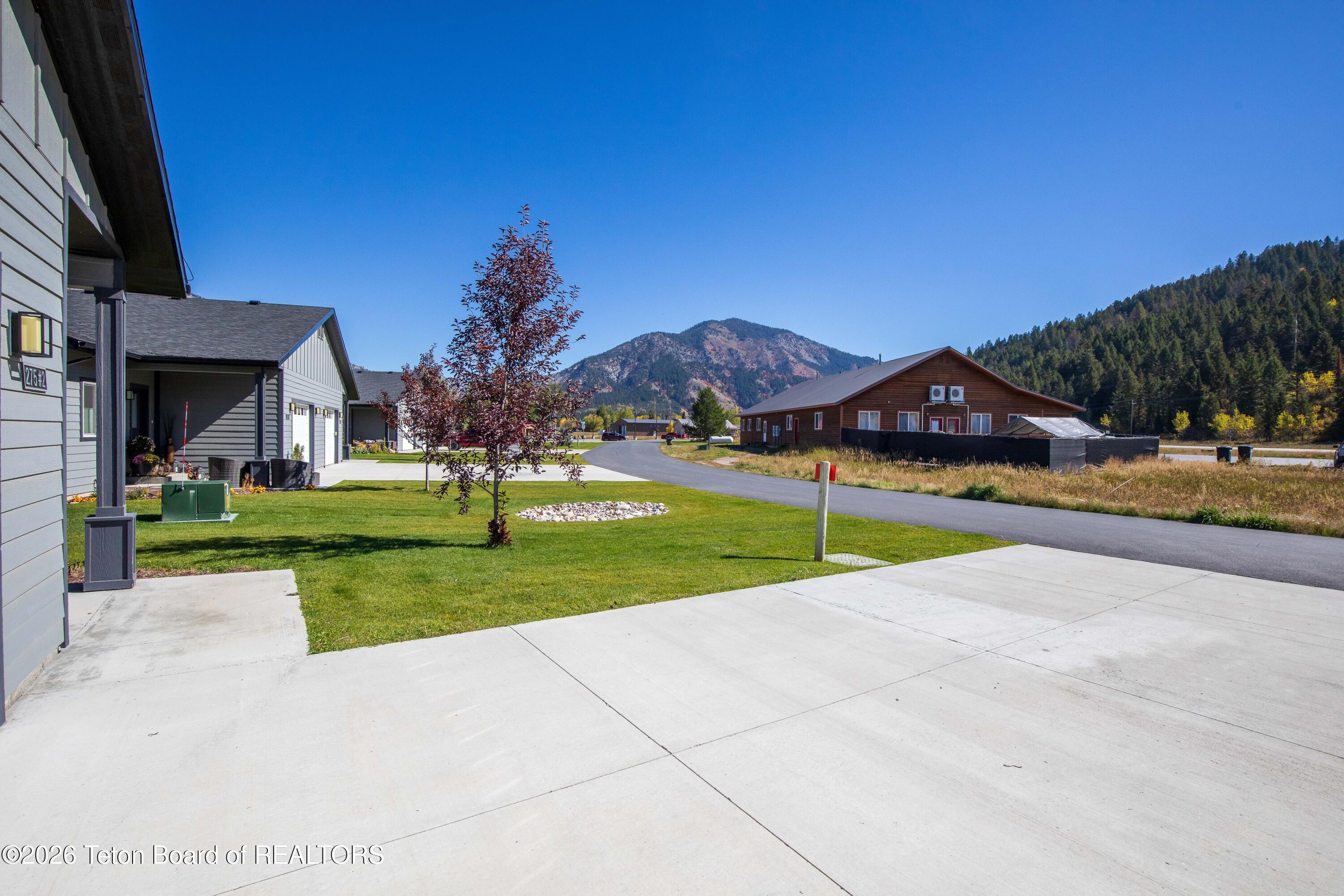 275 RIVER RIVER VIEW CIRCLE 2