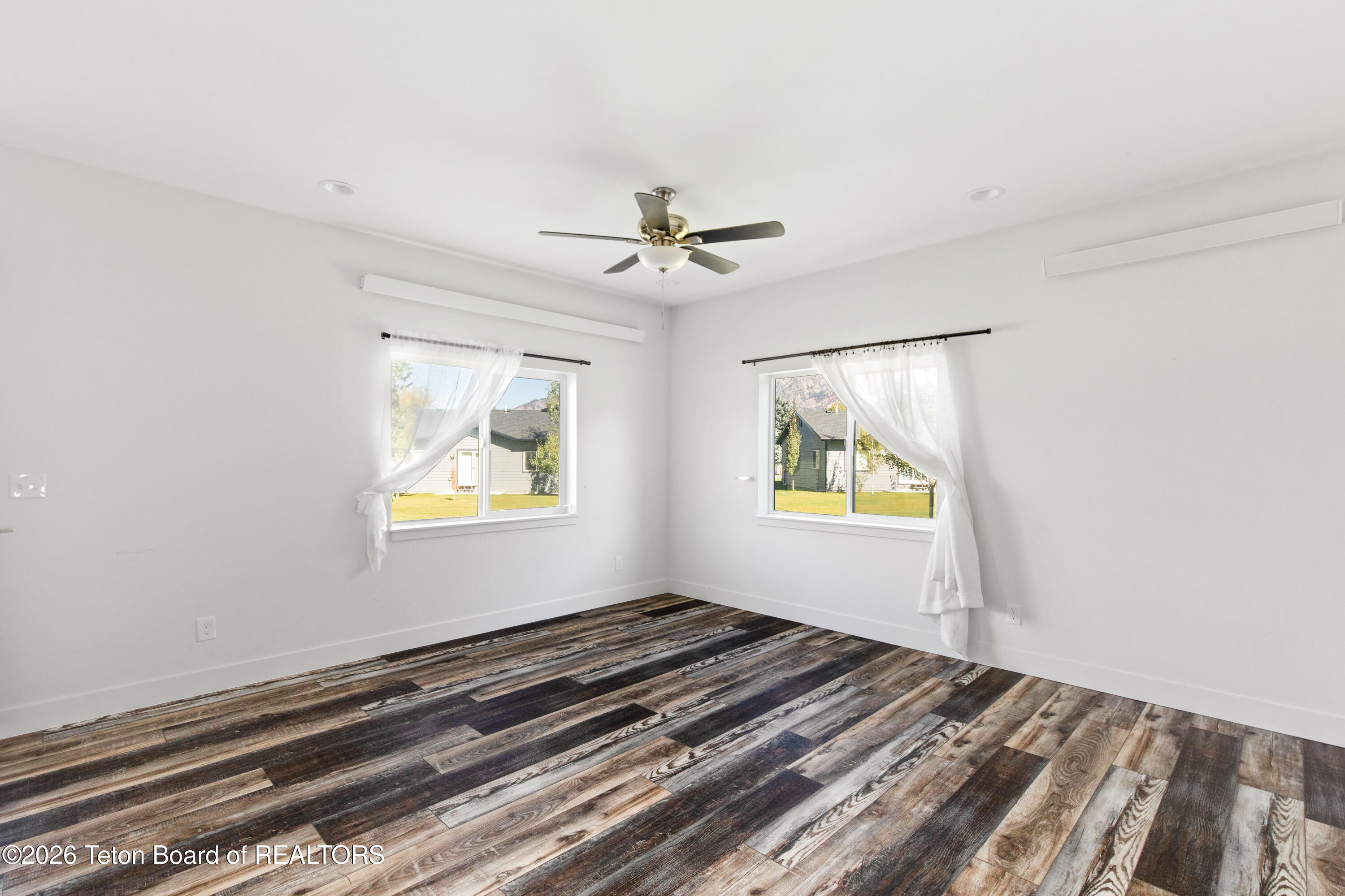 275 RIVER RIVER VIEW CIRCLE 2