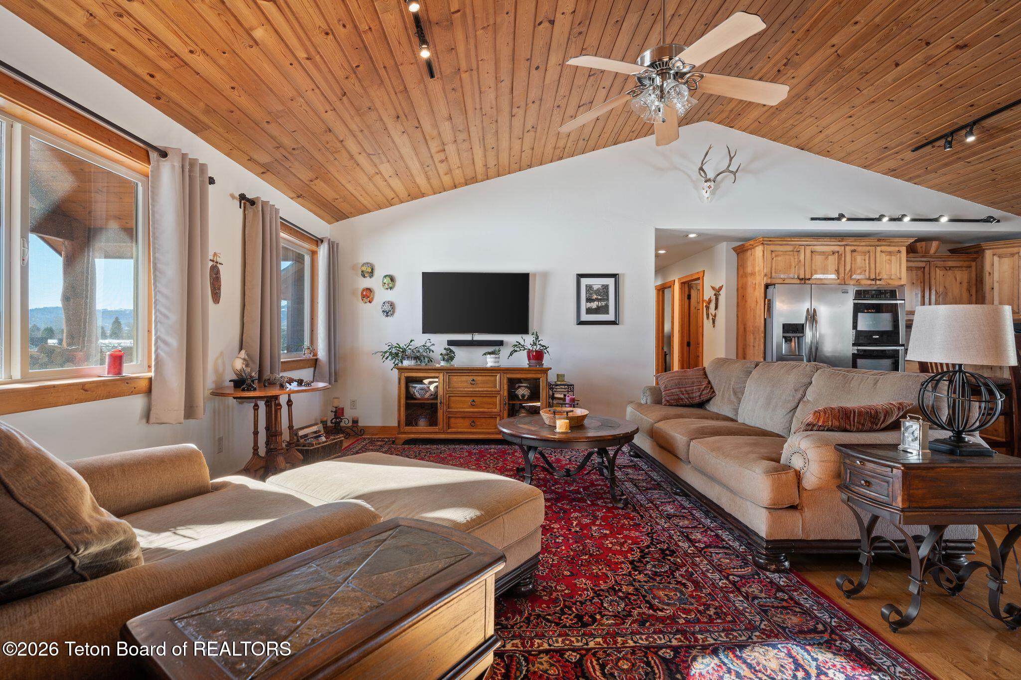 1690 PROUDFOOT Lane