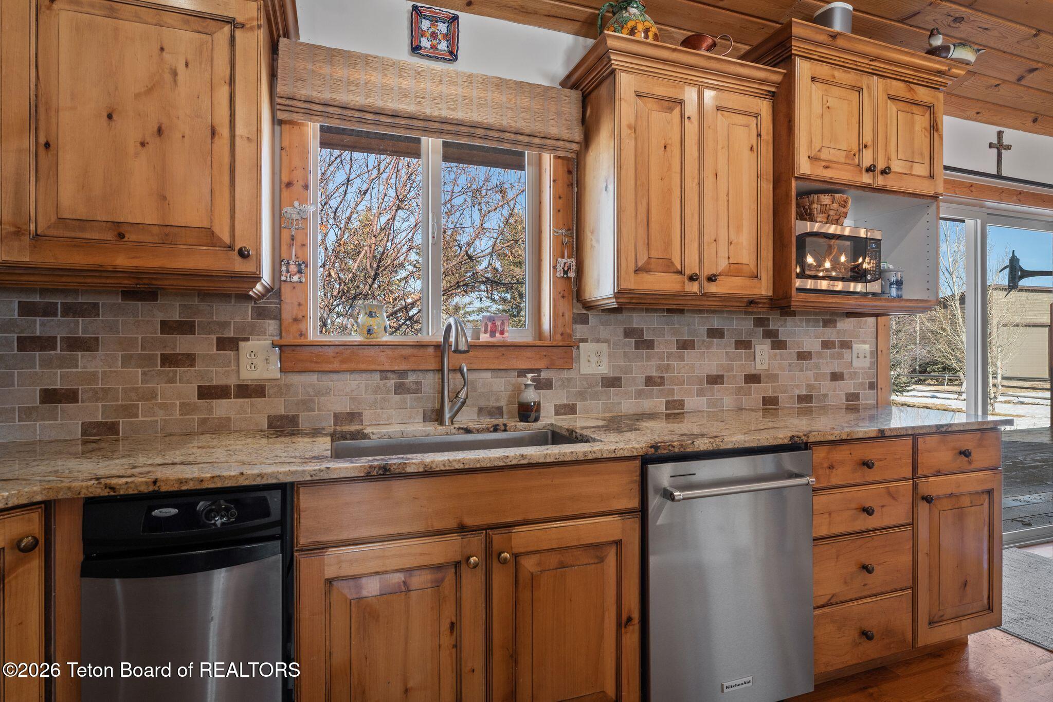 1690 PROUDFOOT Lane