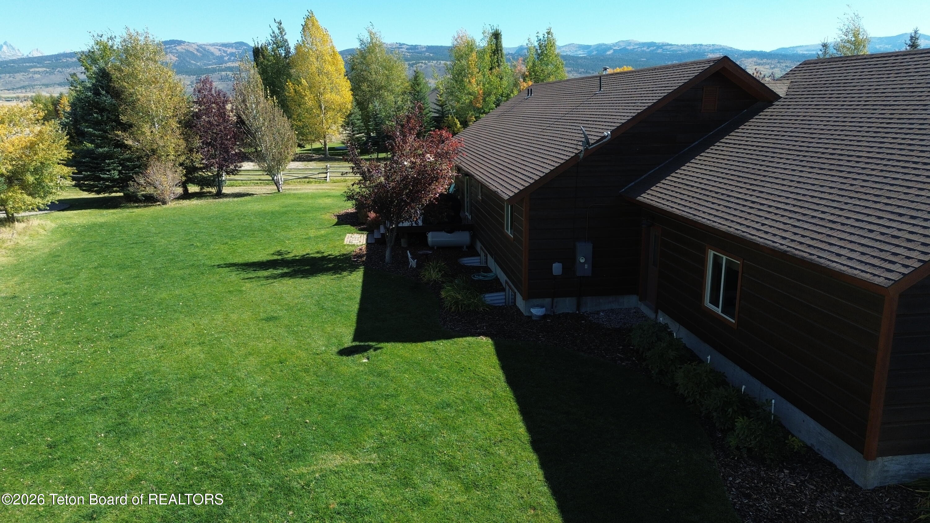 1690 PROUDFOOT Lane