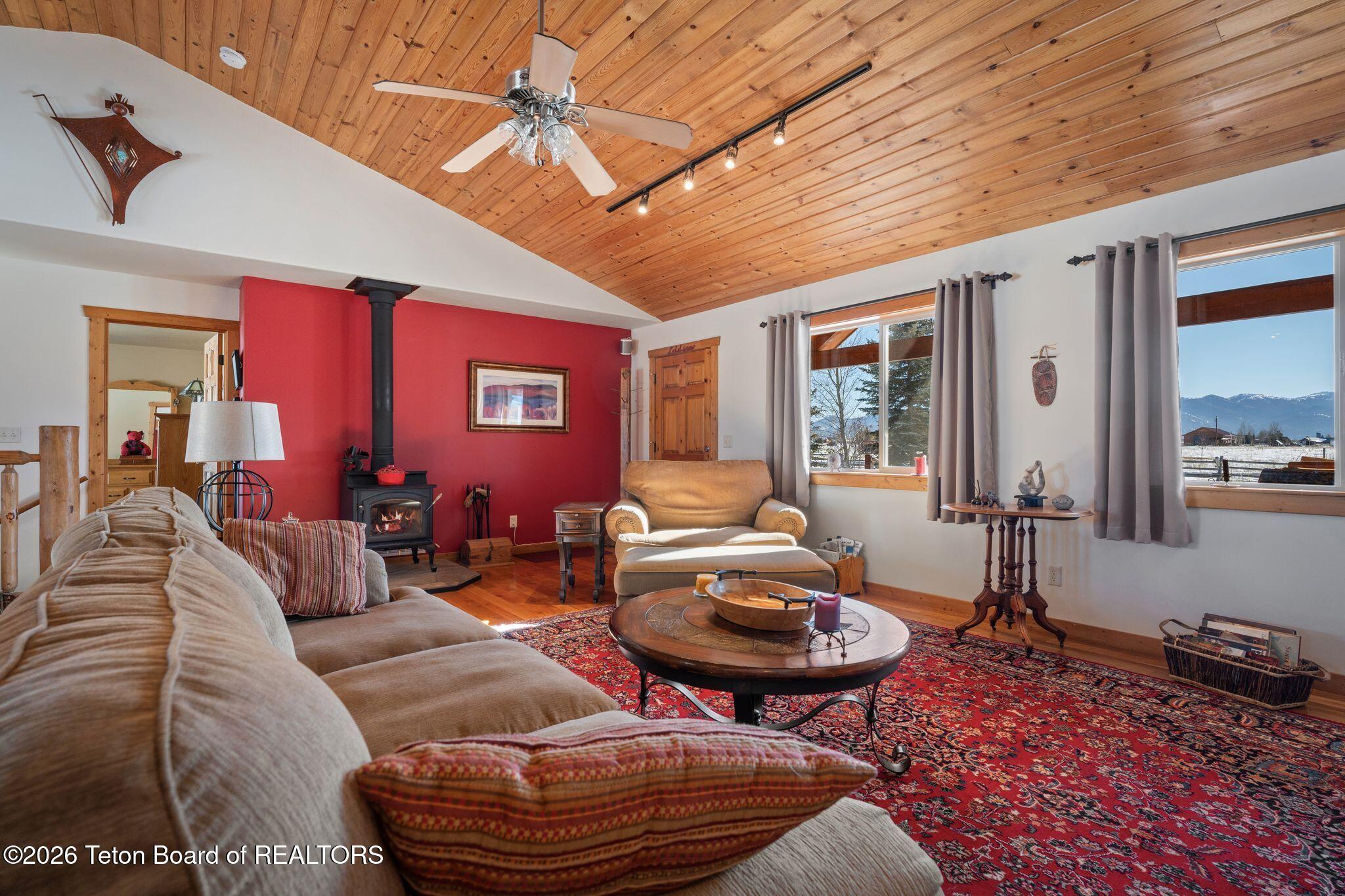 1690 PROUDFOOT Lane
