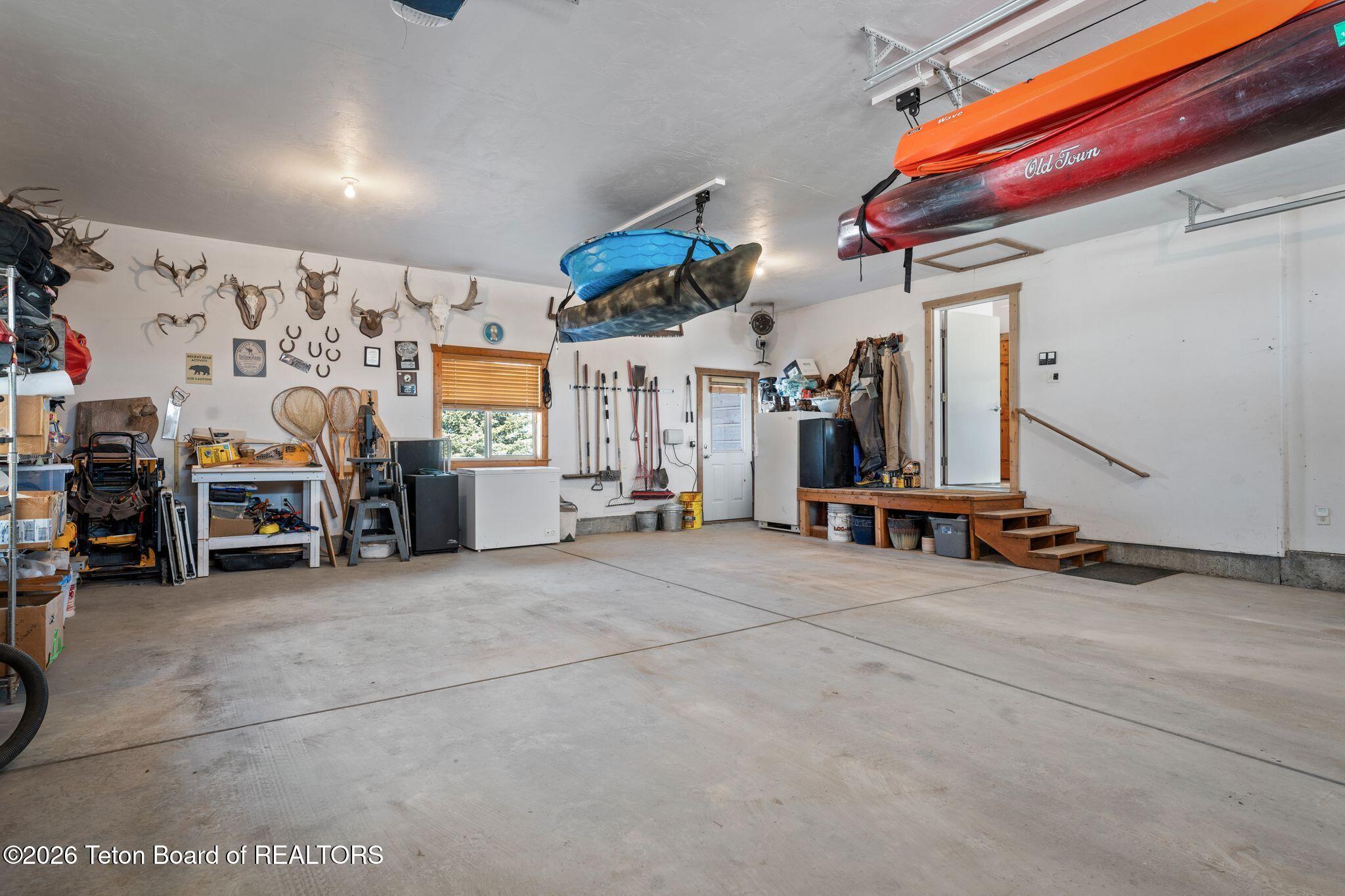 1690 PROUDFOOT Lane