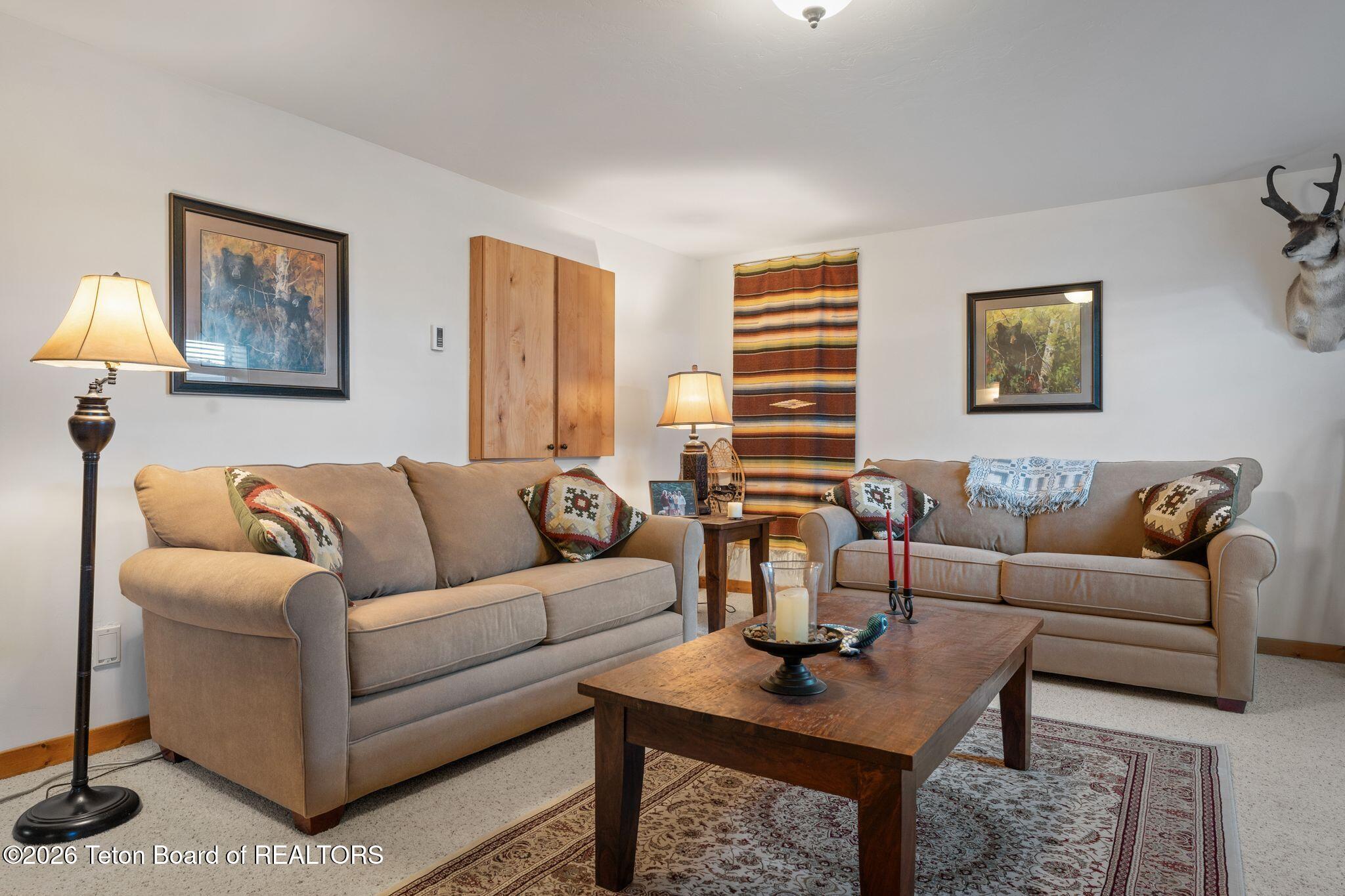 1690 PROUDFOOT Lane