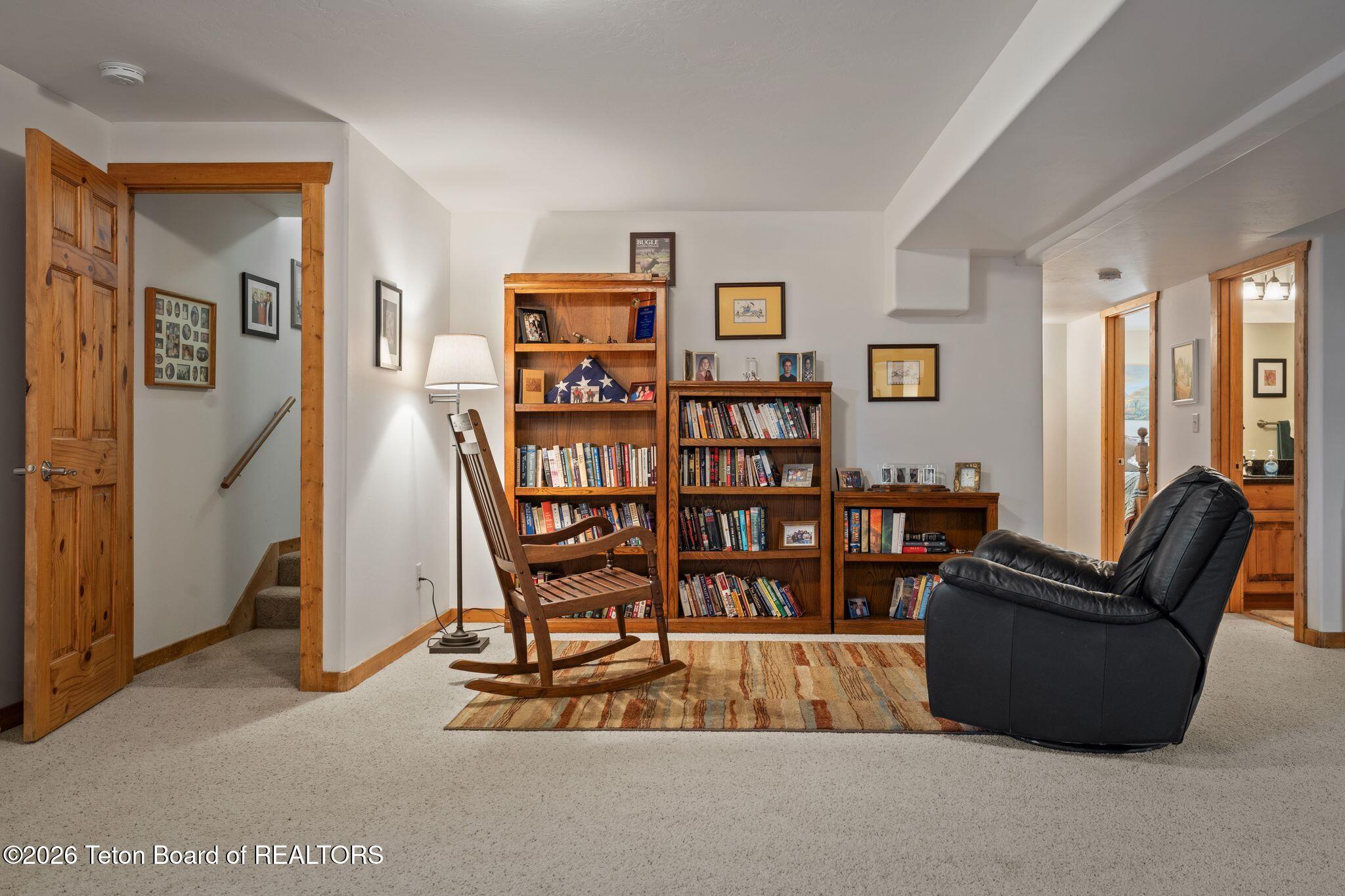 1690 PROUDFOOT Lane