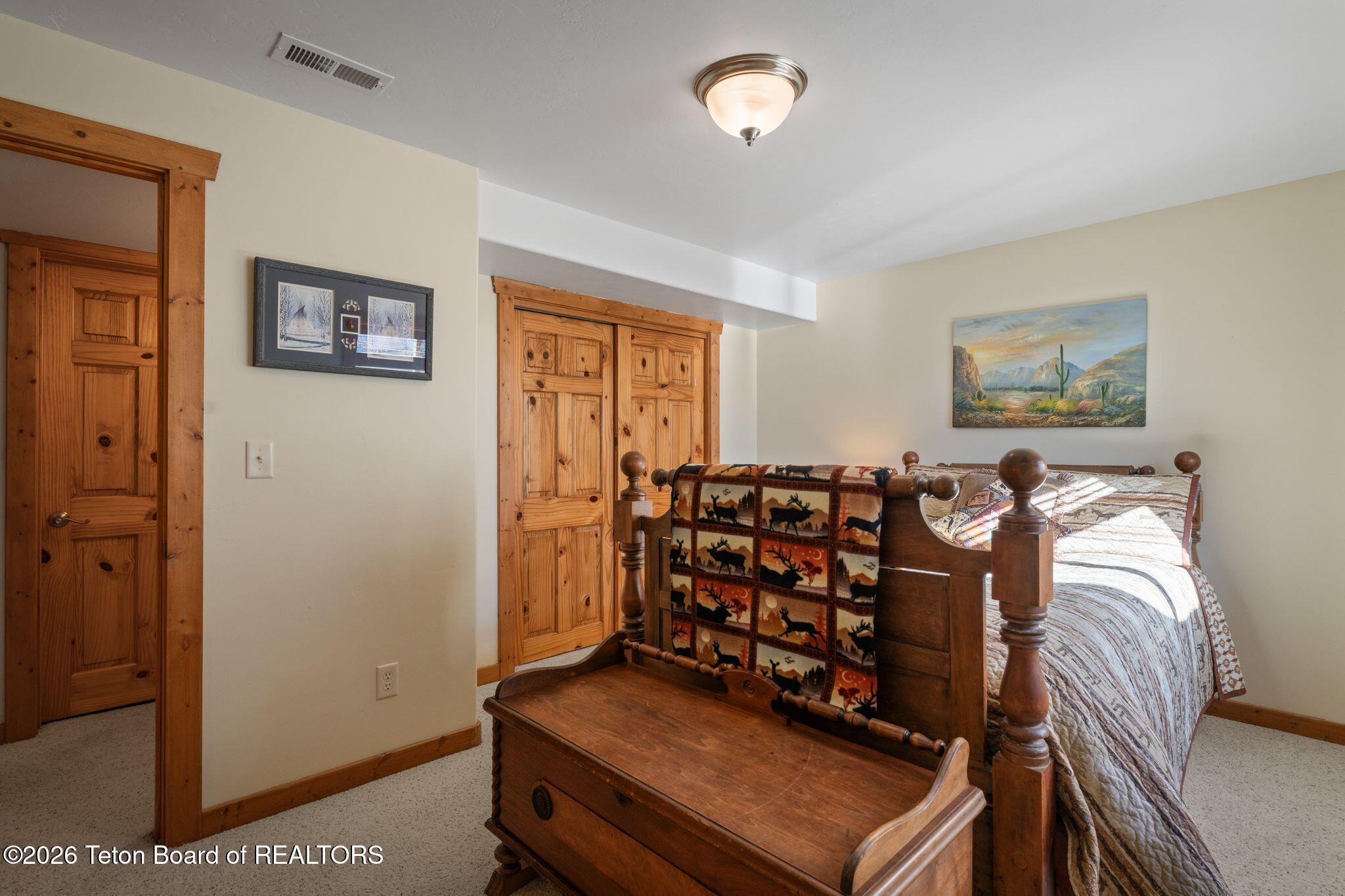 1690 PROUDFOOT Lane
