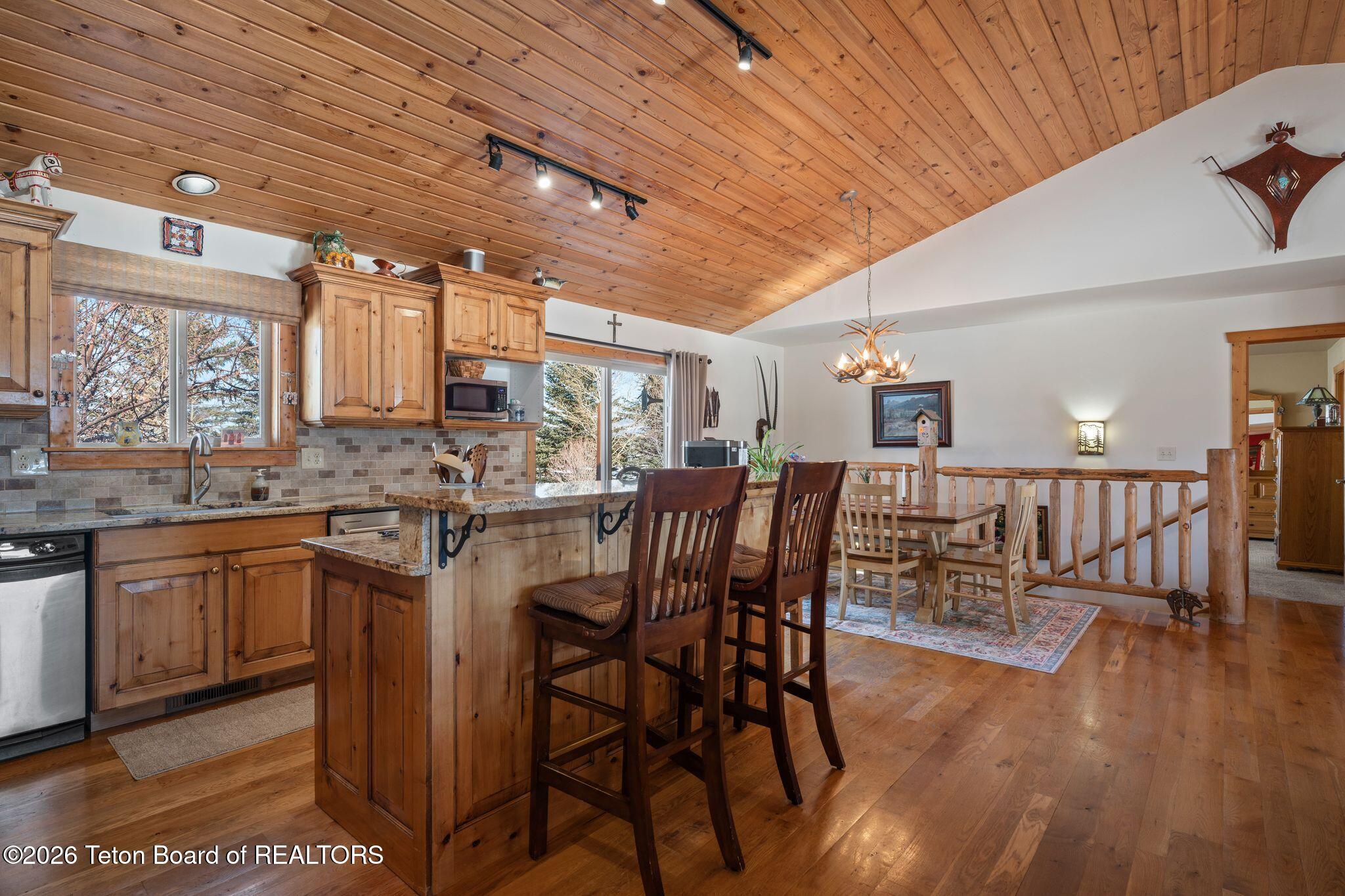 1690 PROUDFOOT Lane