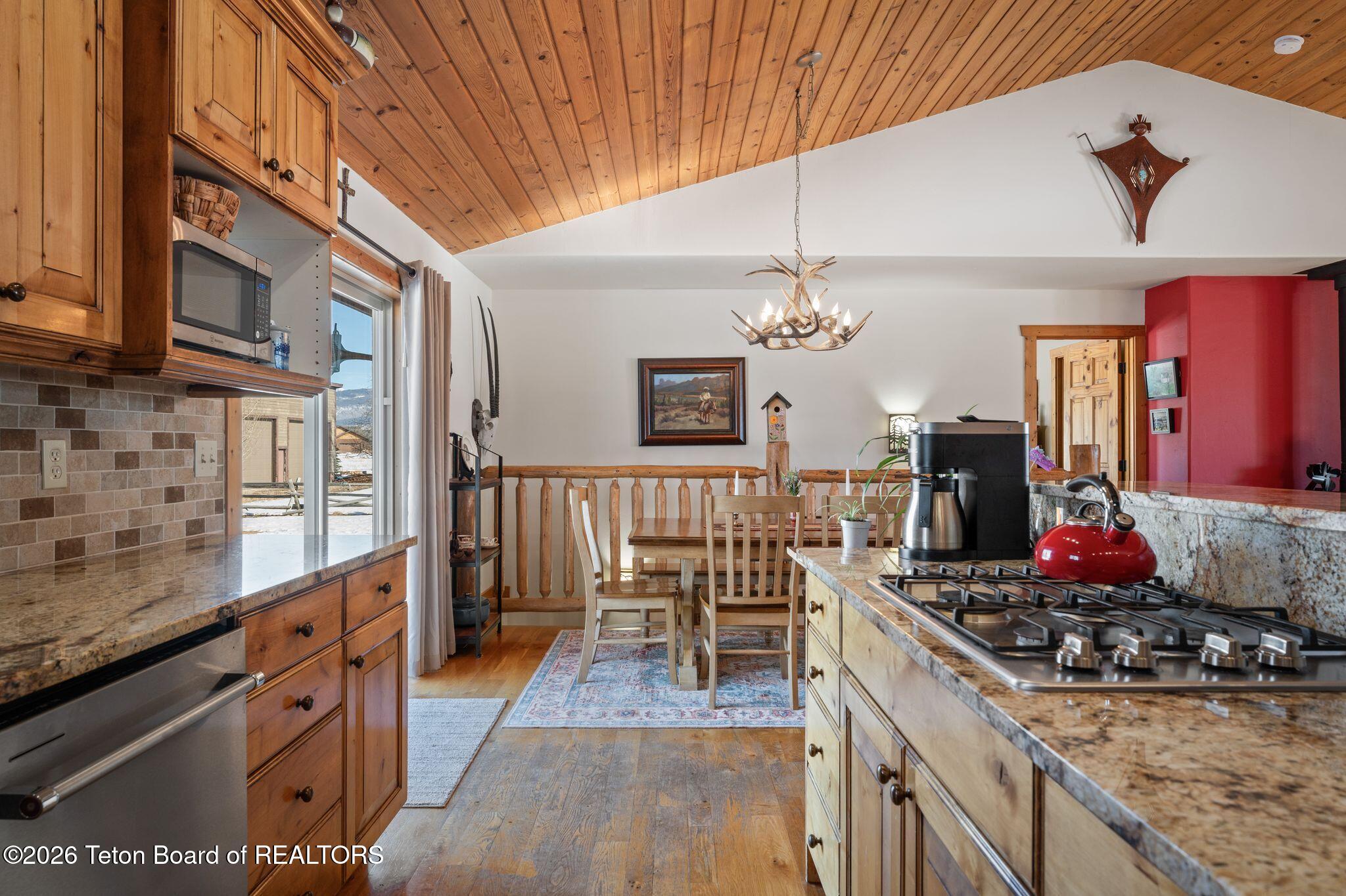 1690 PROUDFOOT Lane