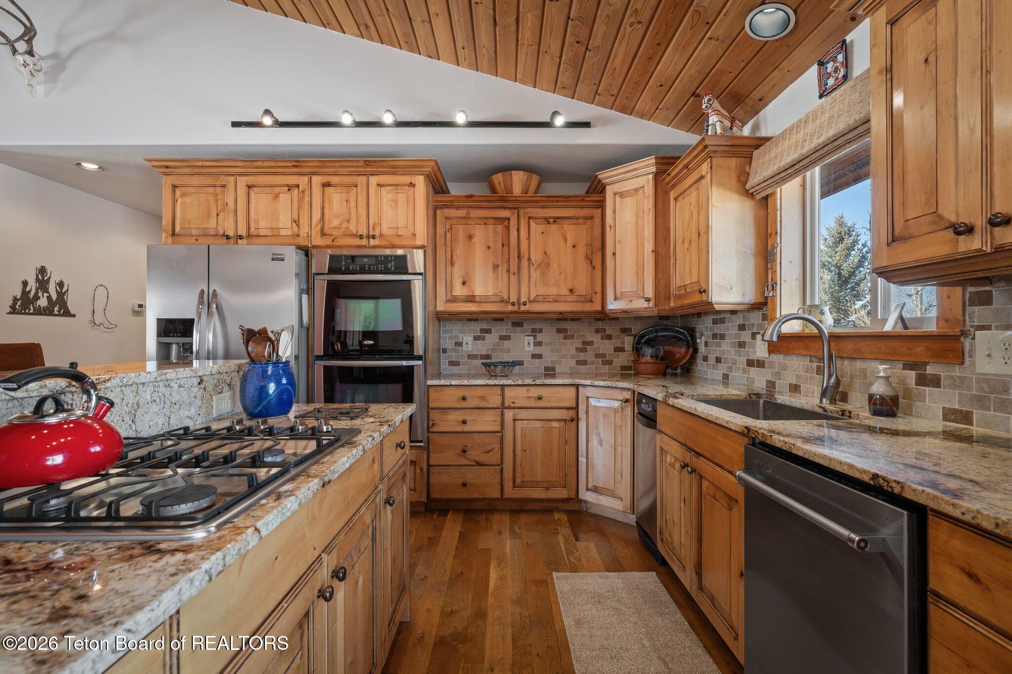 1690 PROUDFOOT Lane
