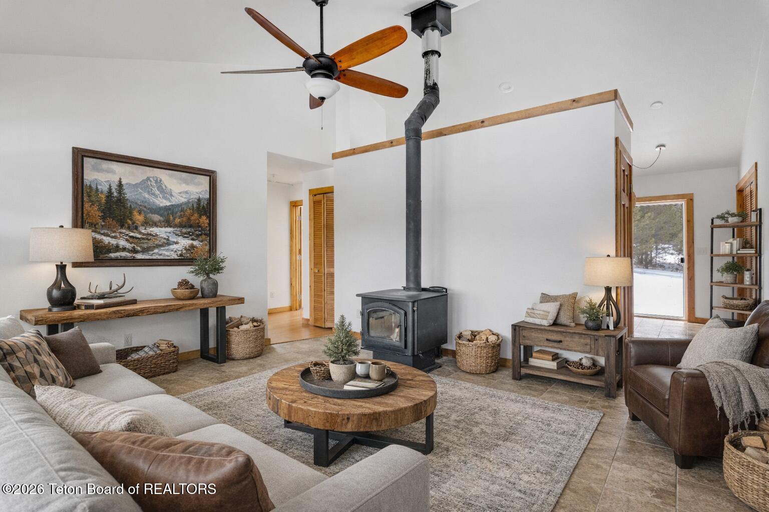 31 PINE HOLLOW Court