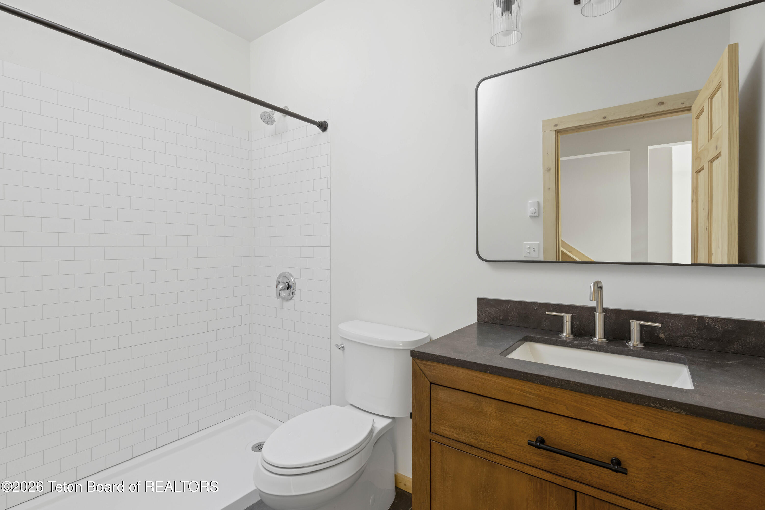 31 PINE HOLLOW Court