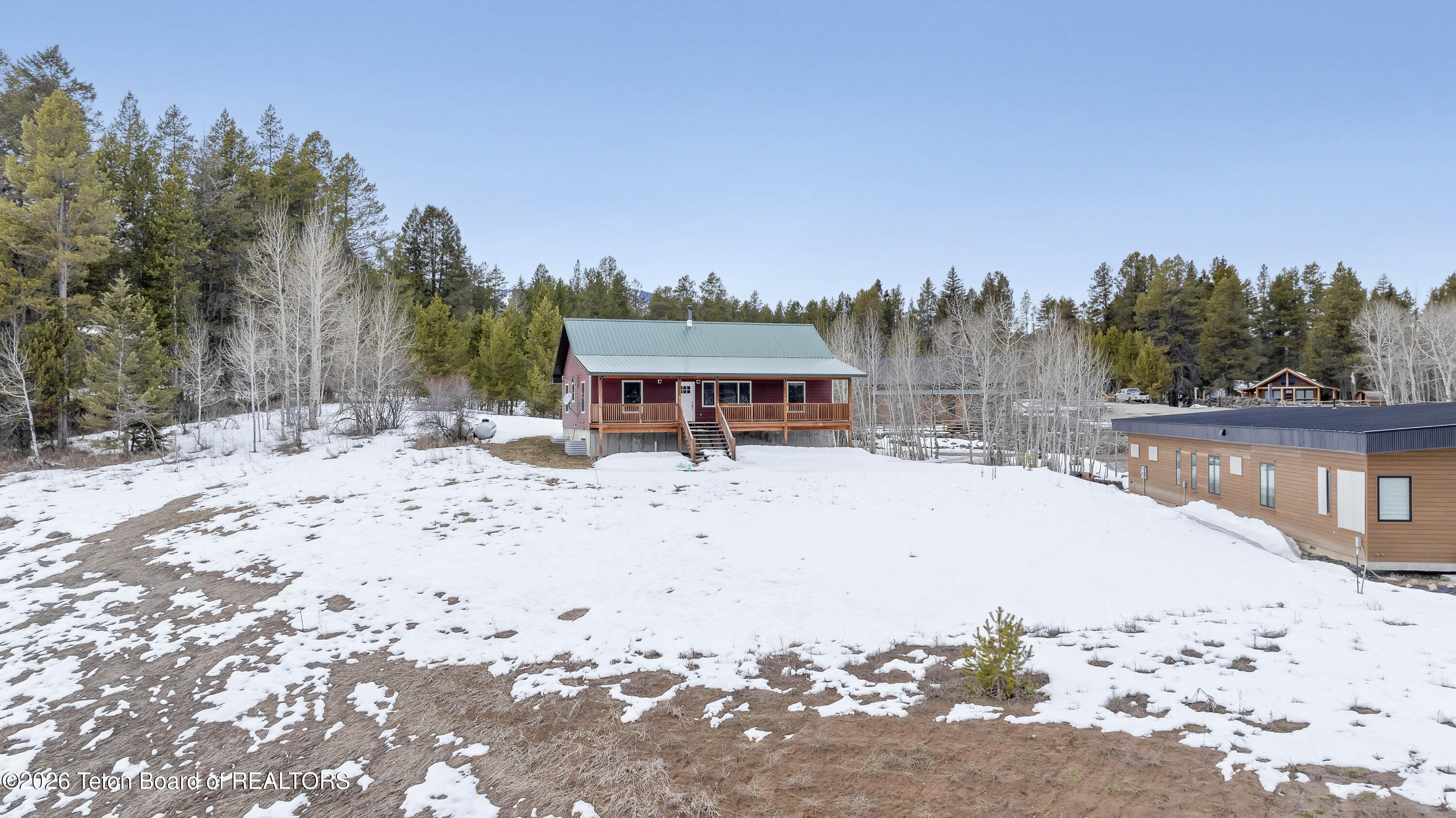 31 PINE HOLLOW Court