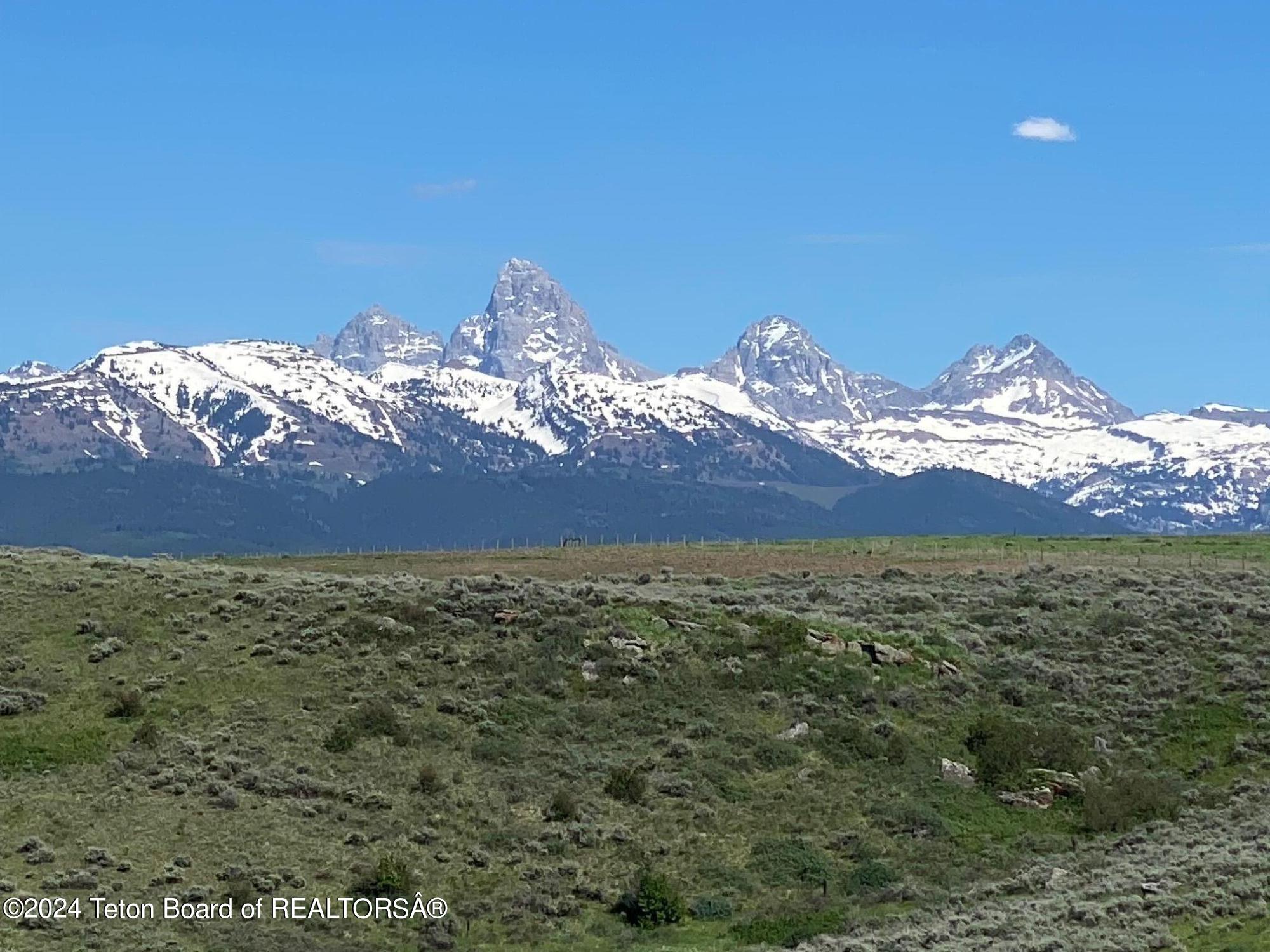 2633 SPRING HOLLOW RANCH Road