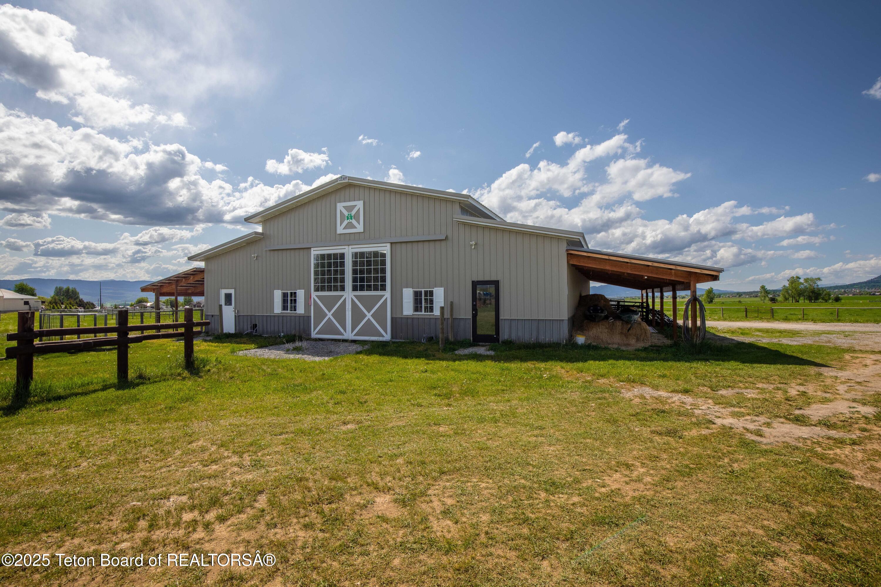 1255 LOST CREEK Road