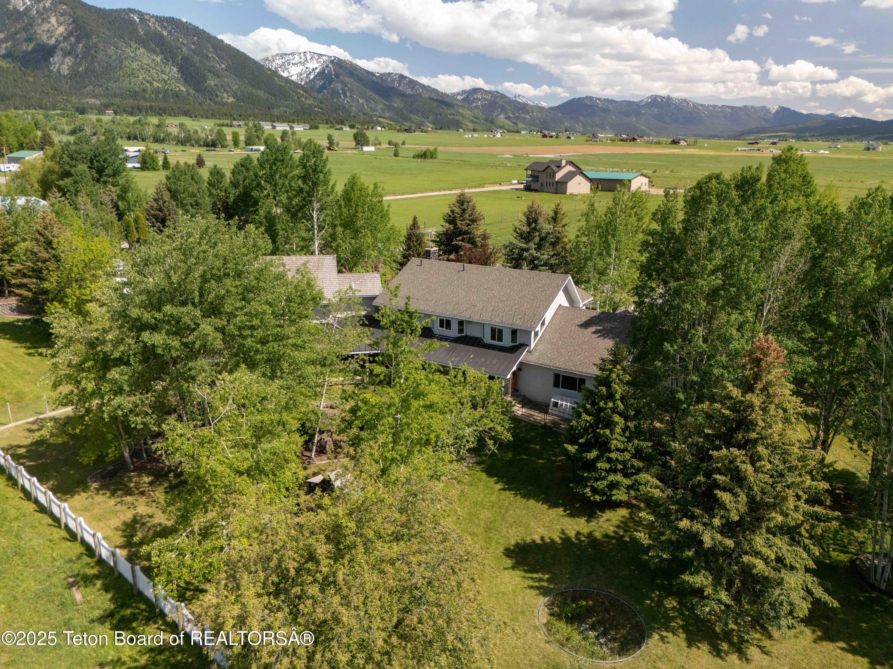 1255 LOST CREEK Road