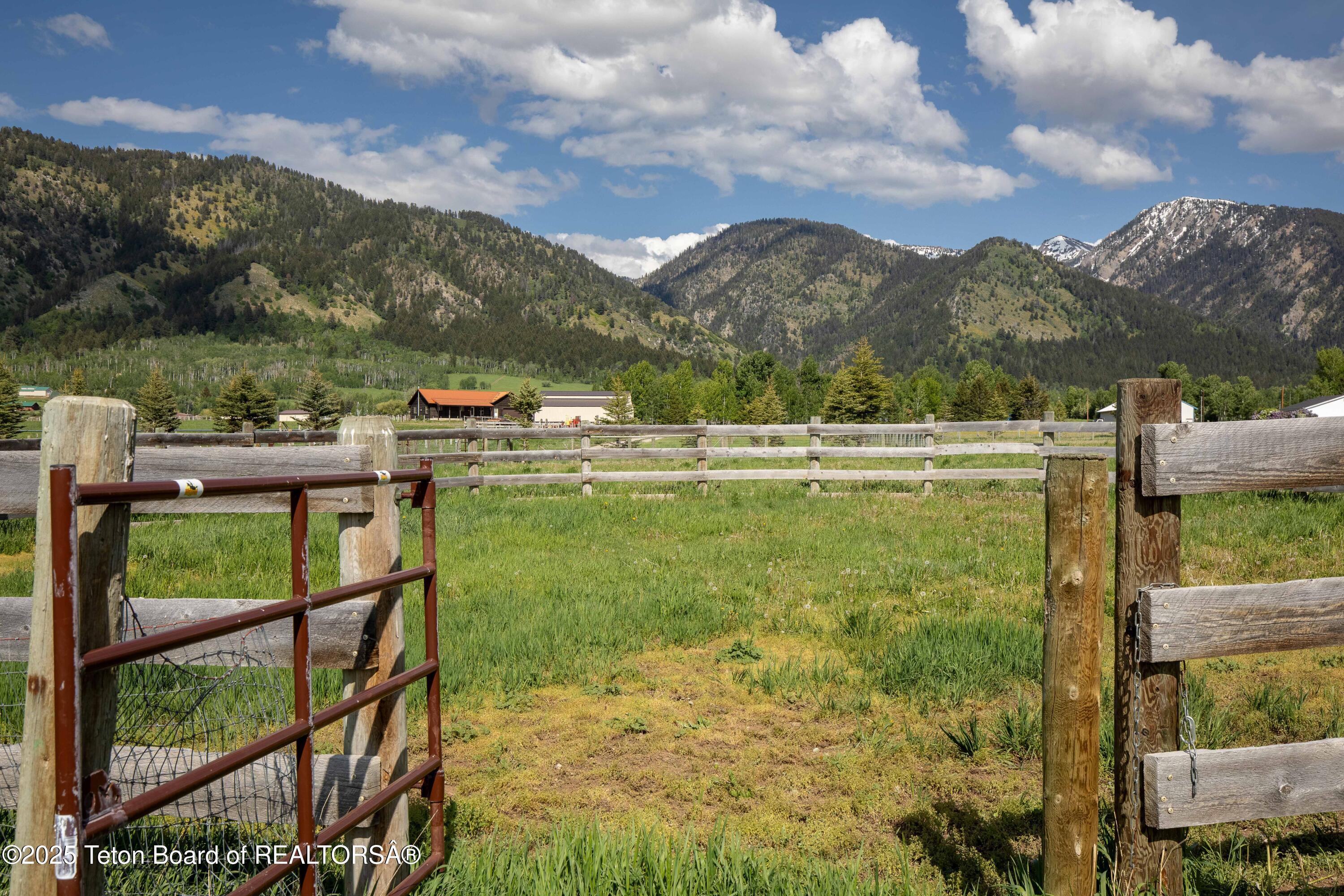 1255 LOST CREEK Road