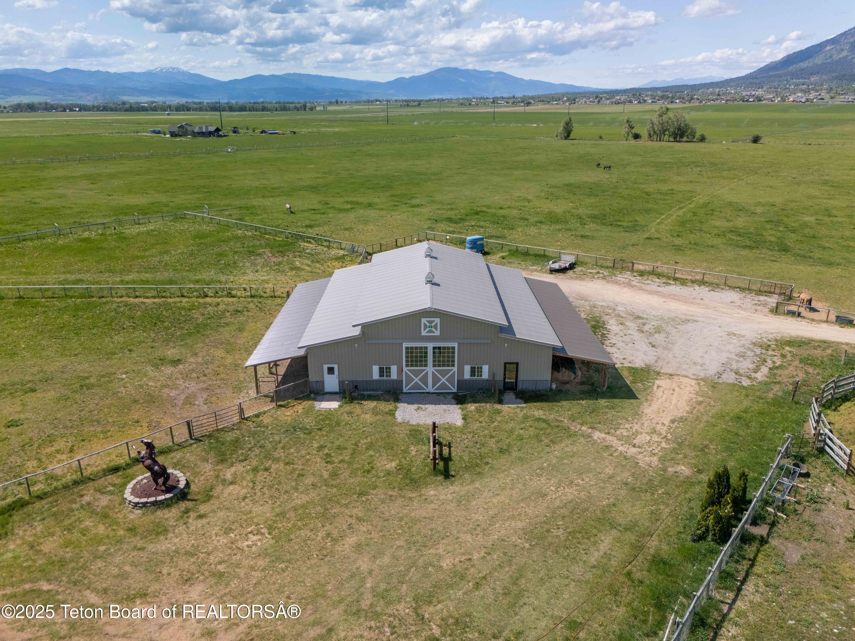 1255 LOST CREEK Road