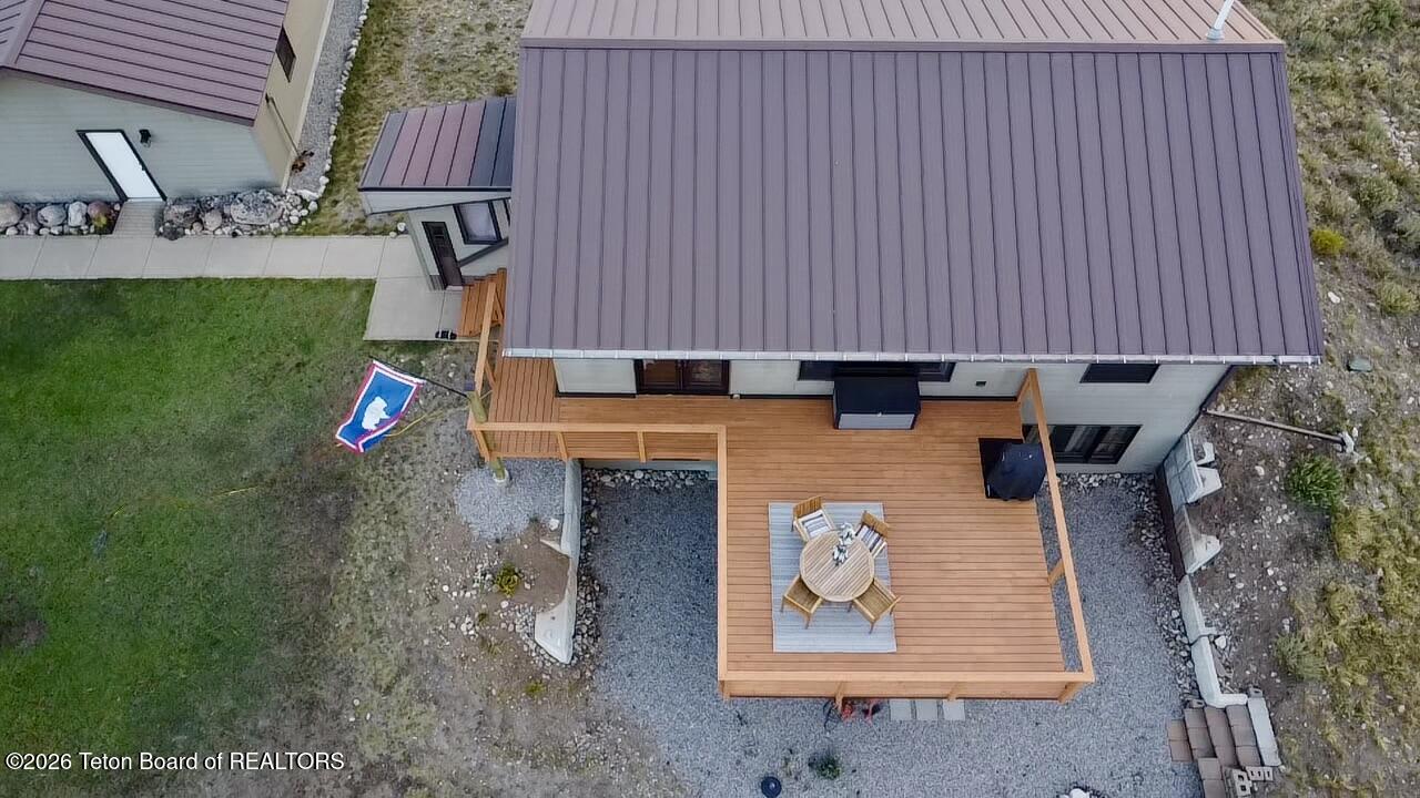 362 SNOWMOBILE Lane